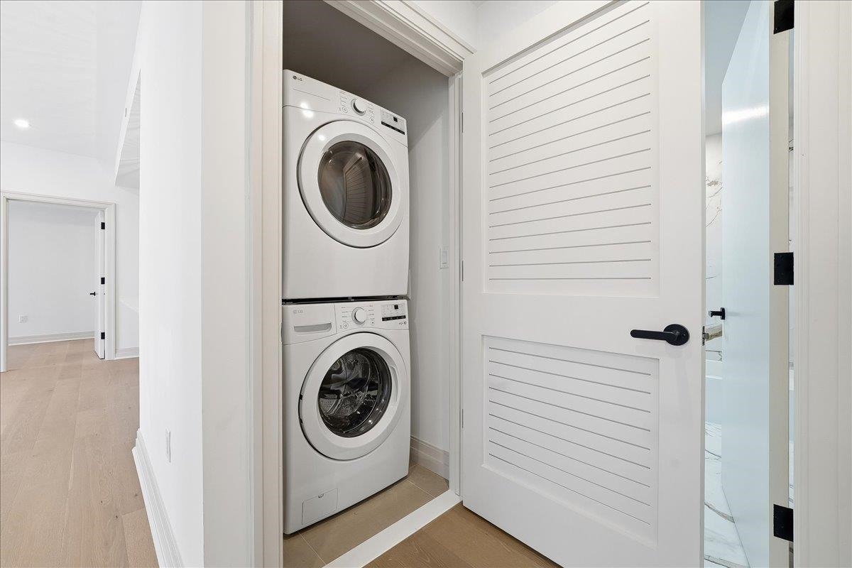 921 MADISON ST Unit: 605