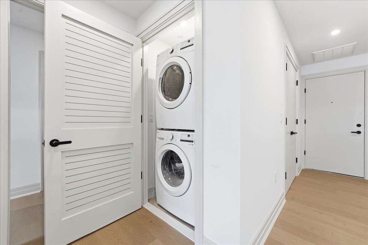 921 MADISON ST Unit: 608