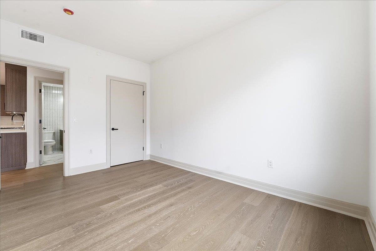 921 MADISON ST Unit: 608