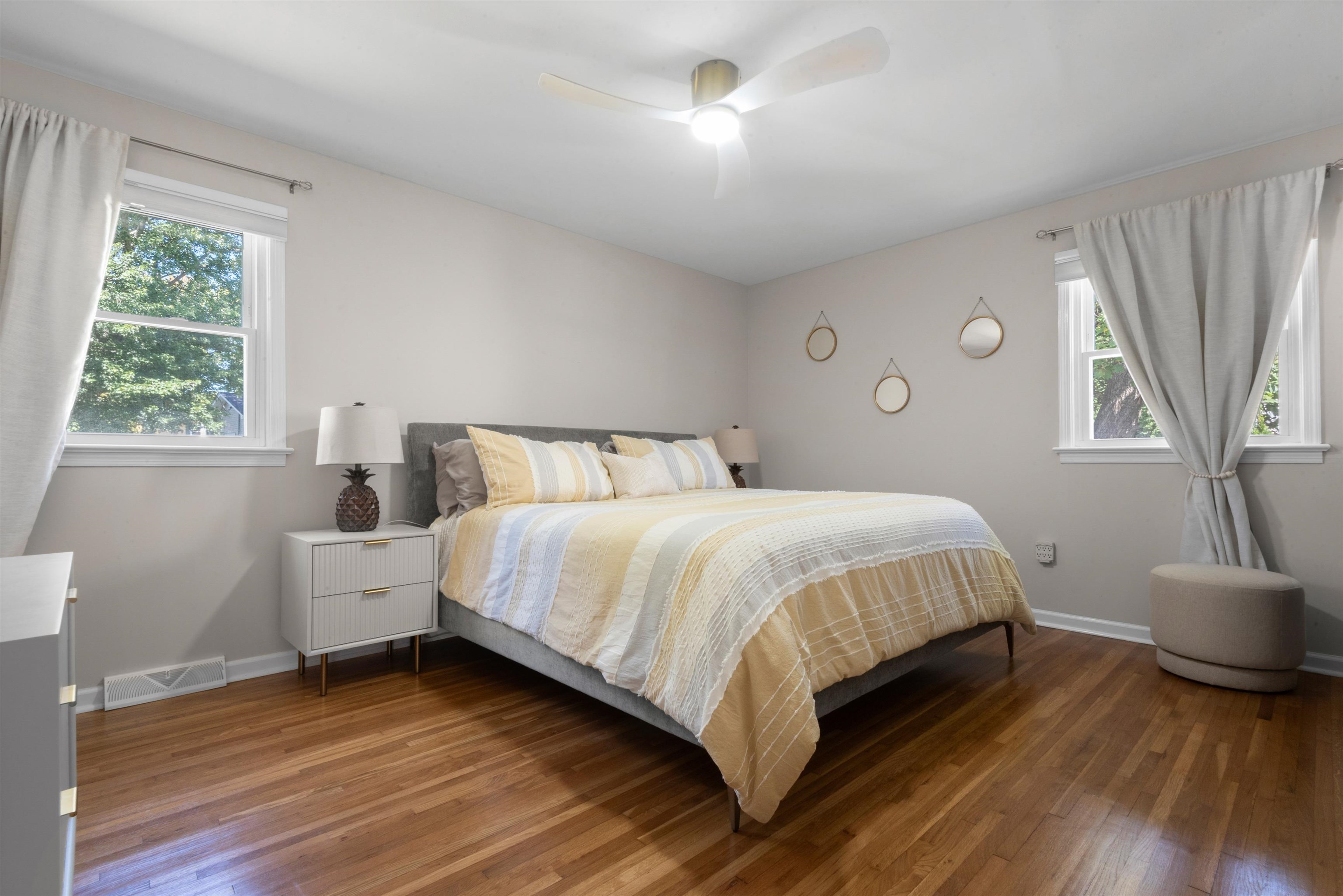 6 HILLSDALE RD