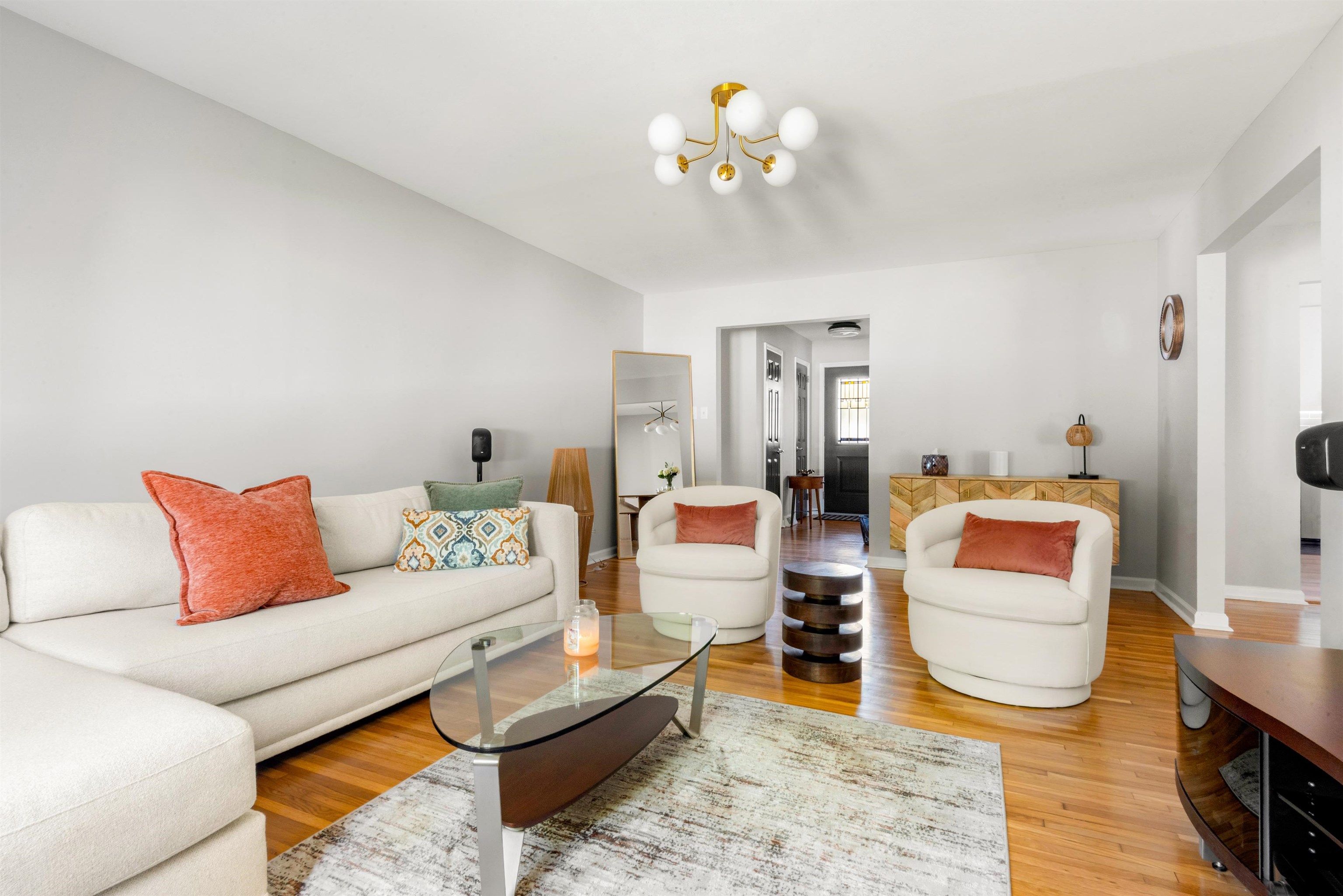 6 HILLSDALE RD