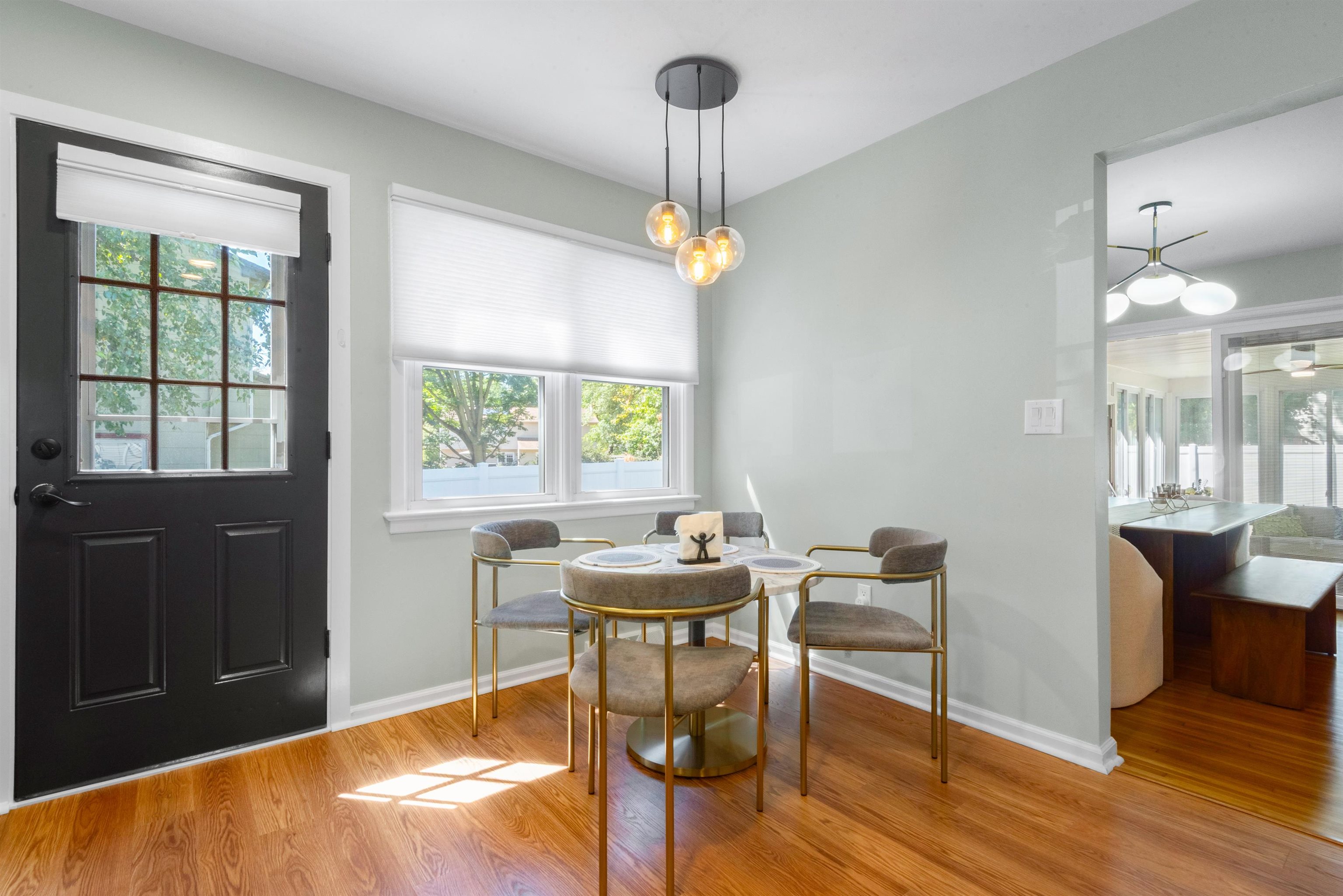 6 HILLSDALE RD