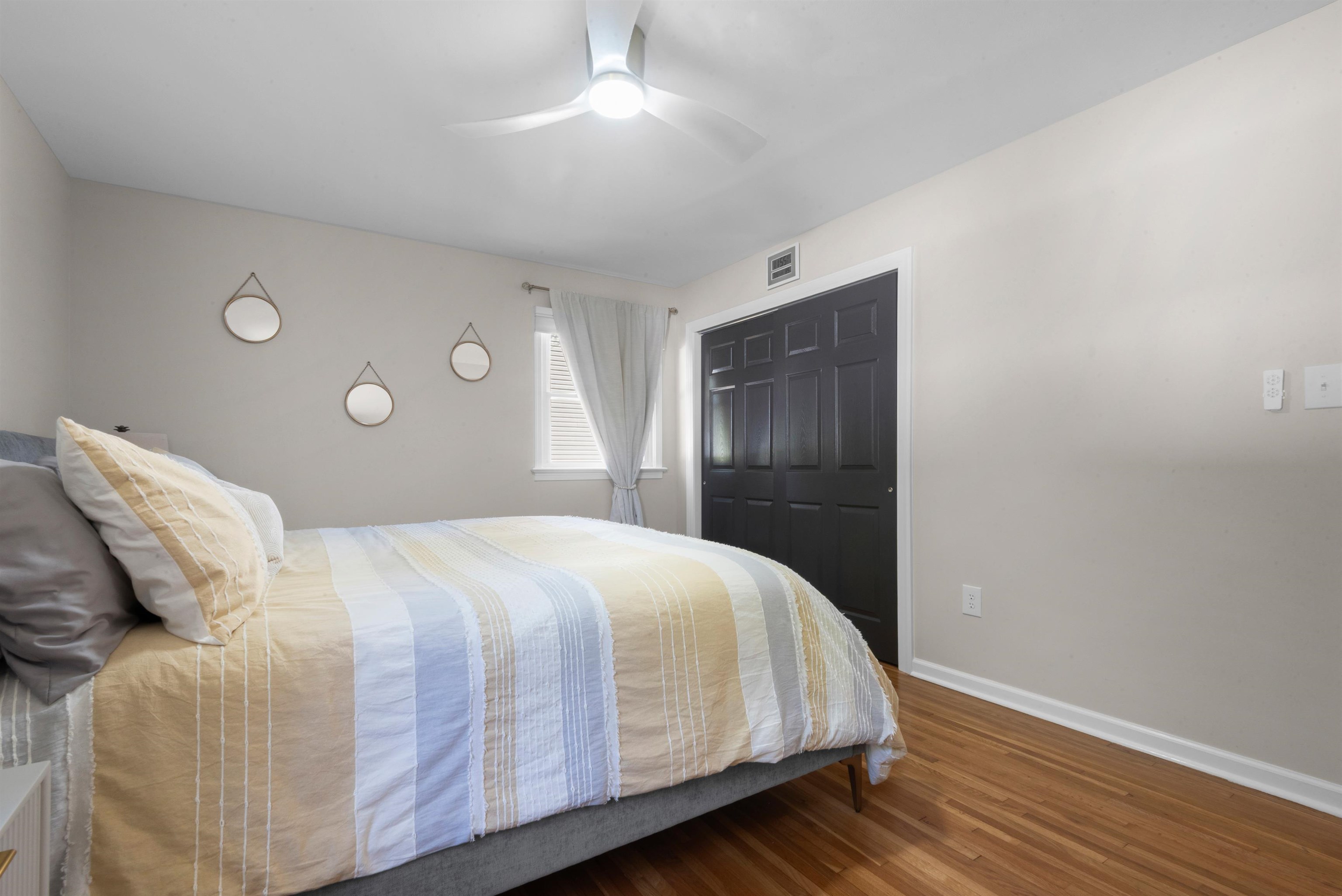 6 HILLSDALE RD