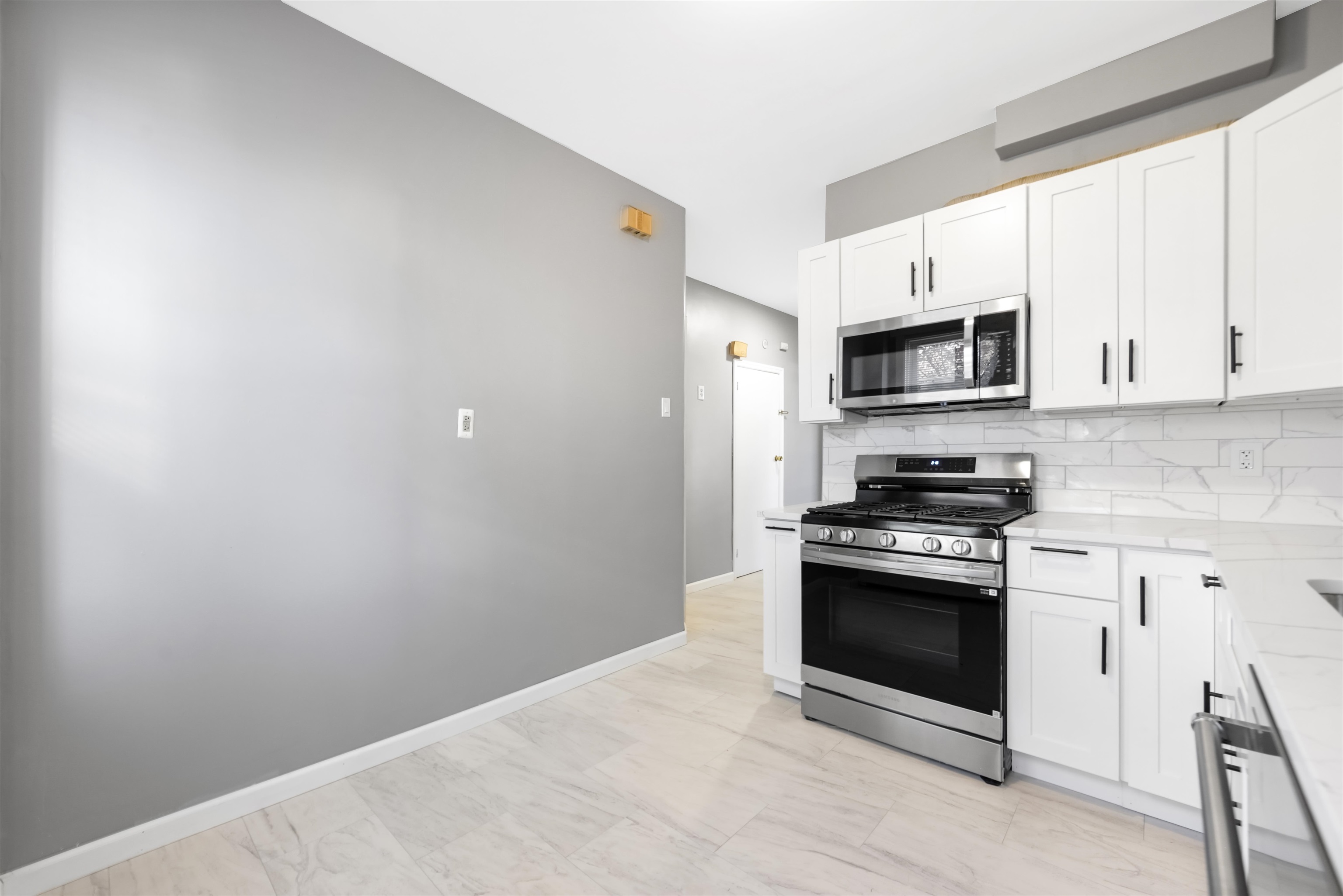 230 PRINCETON AVE Unit: 1