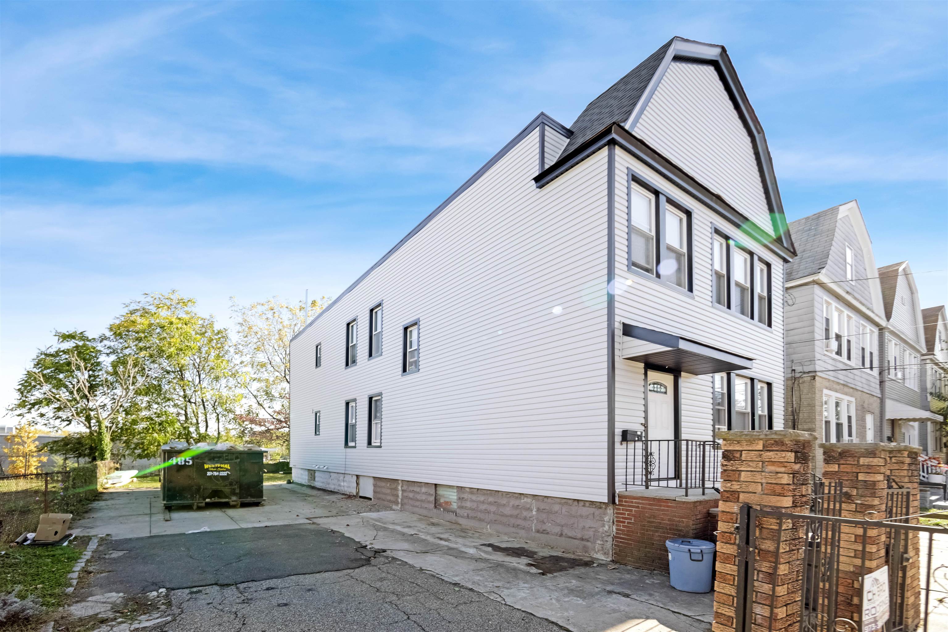 230 PRINCETON AVE Unit: 1