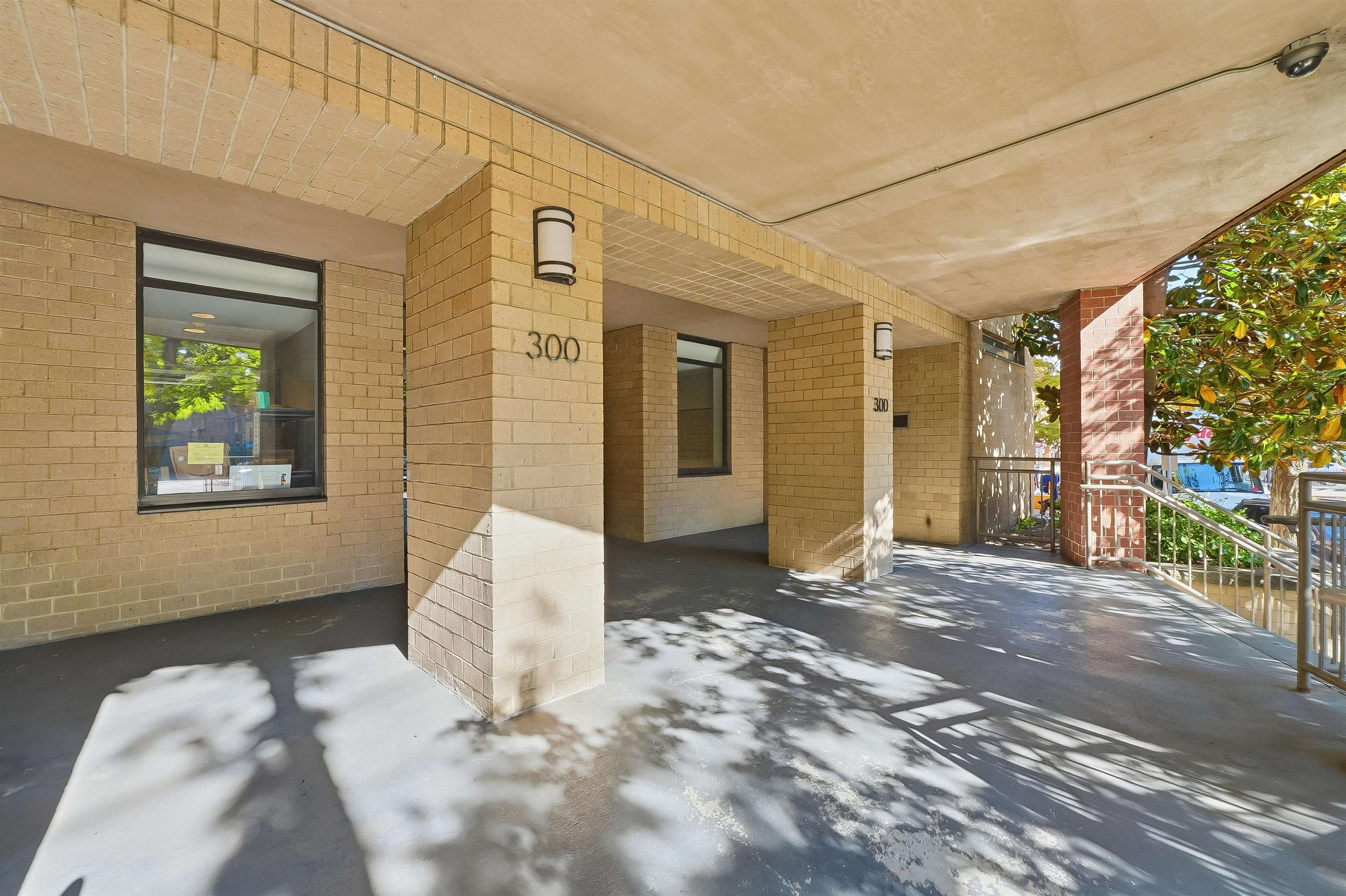 300 NEWARK ST Unit: 7D