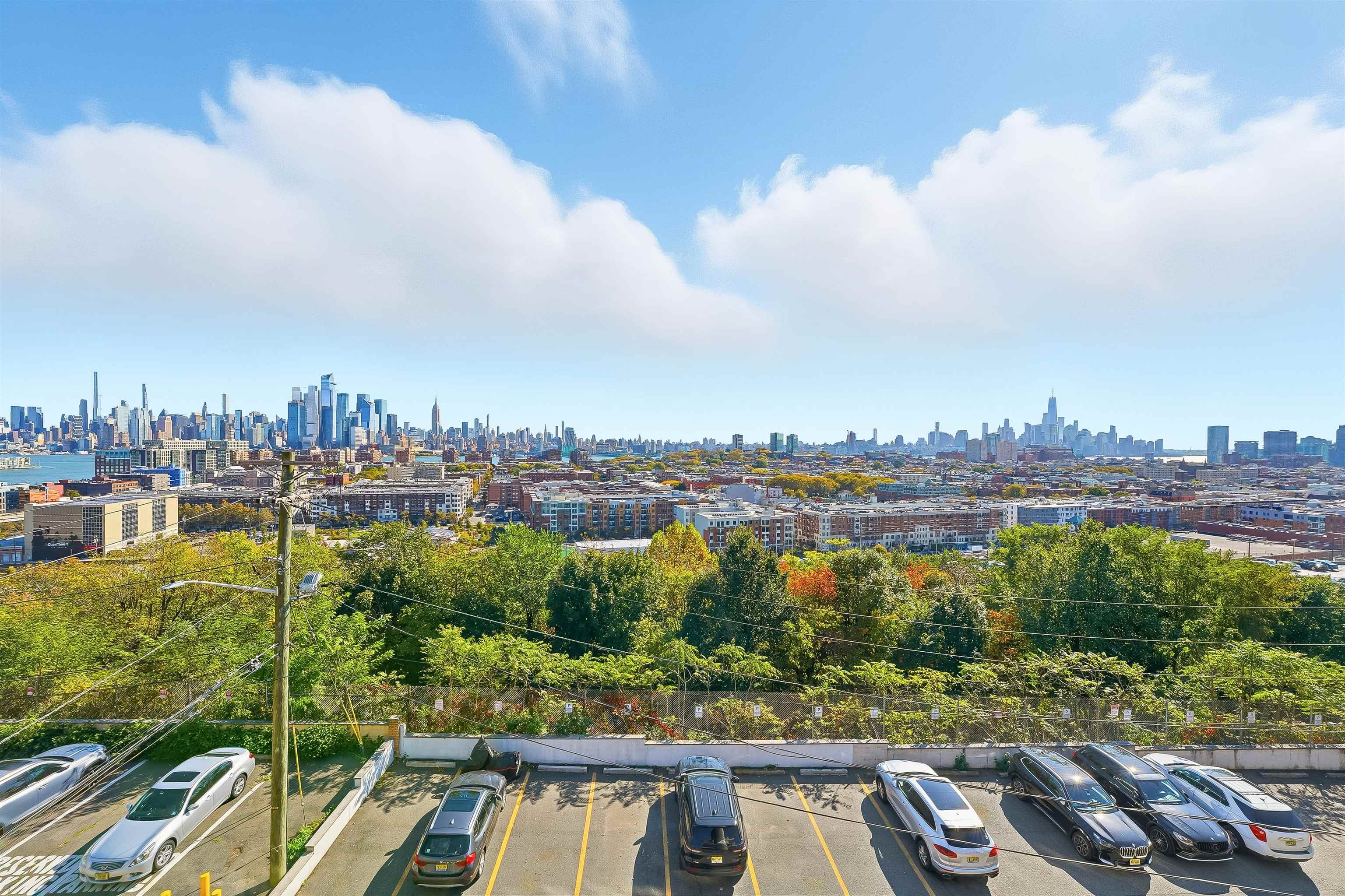 215 MANHATTAN AVE Unit: 4B