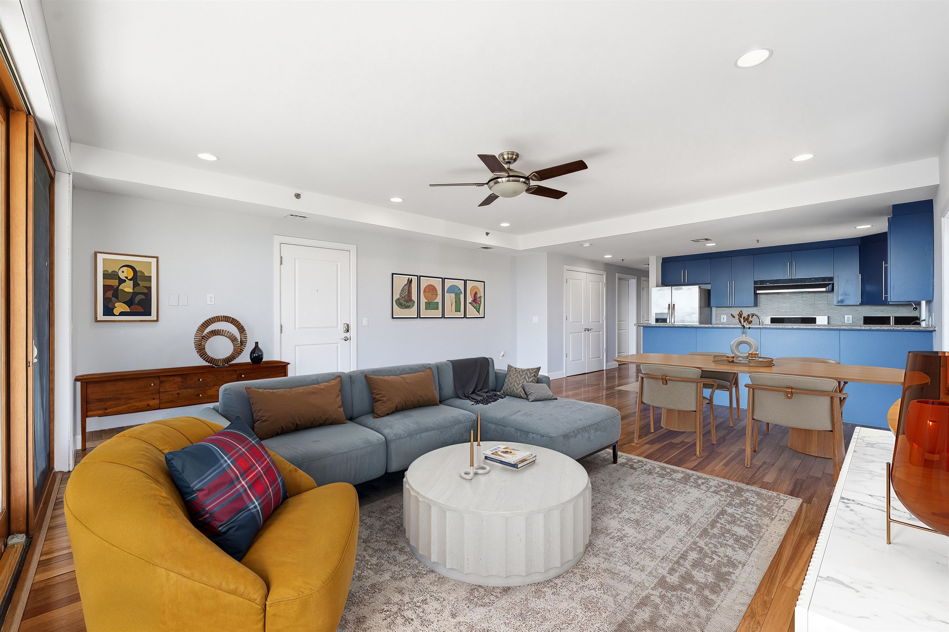 215 MANHATTAN AVE Unit: 4B