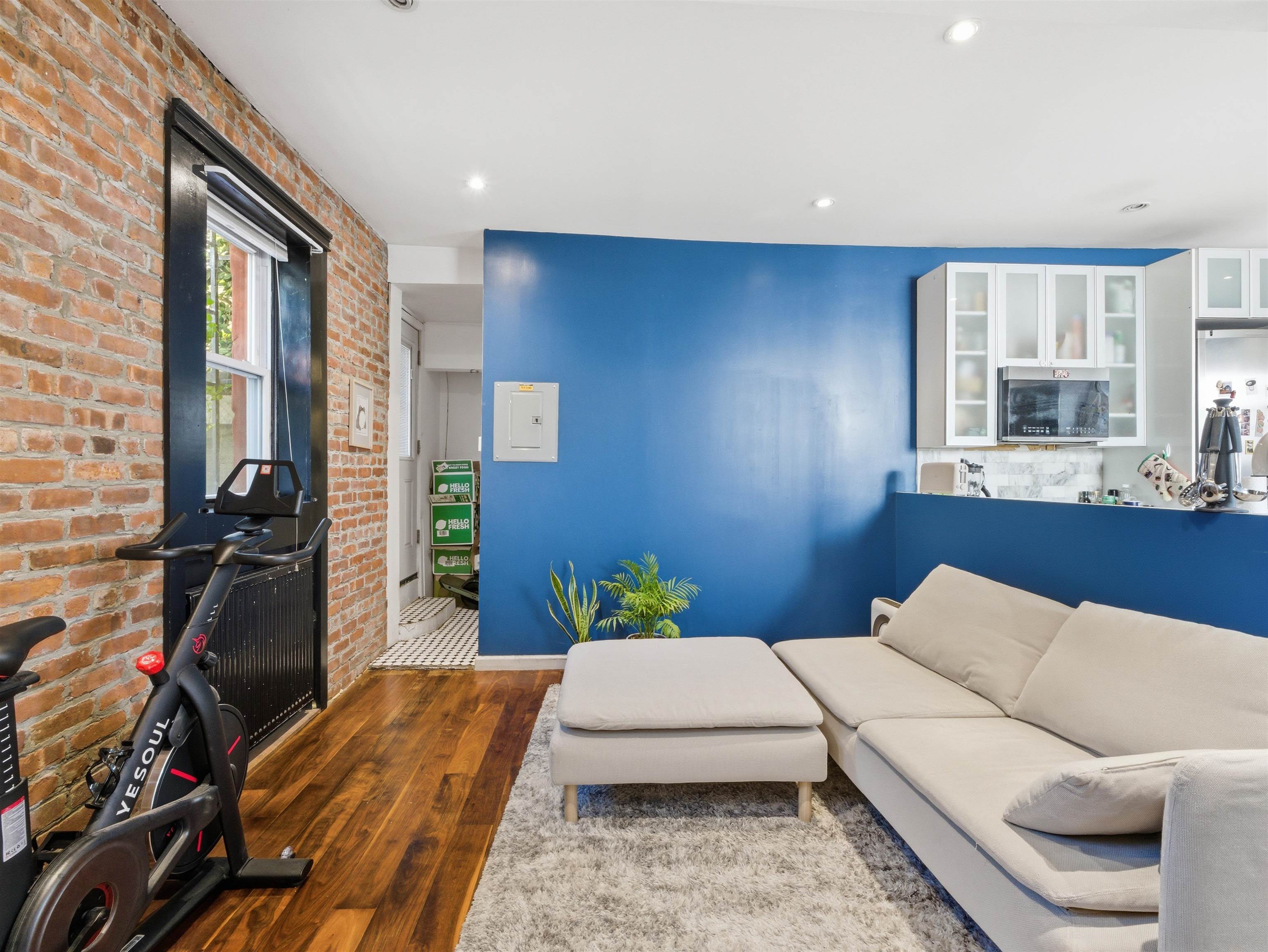 158 NEW YORK AVE Unit: 1