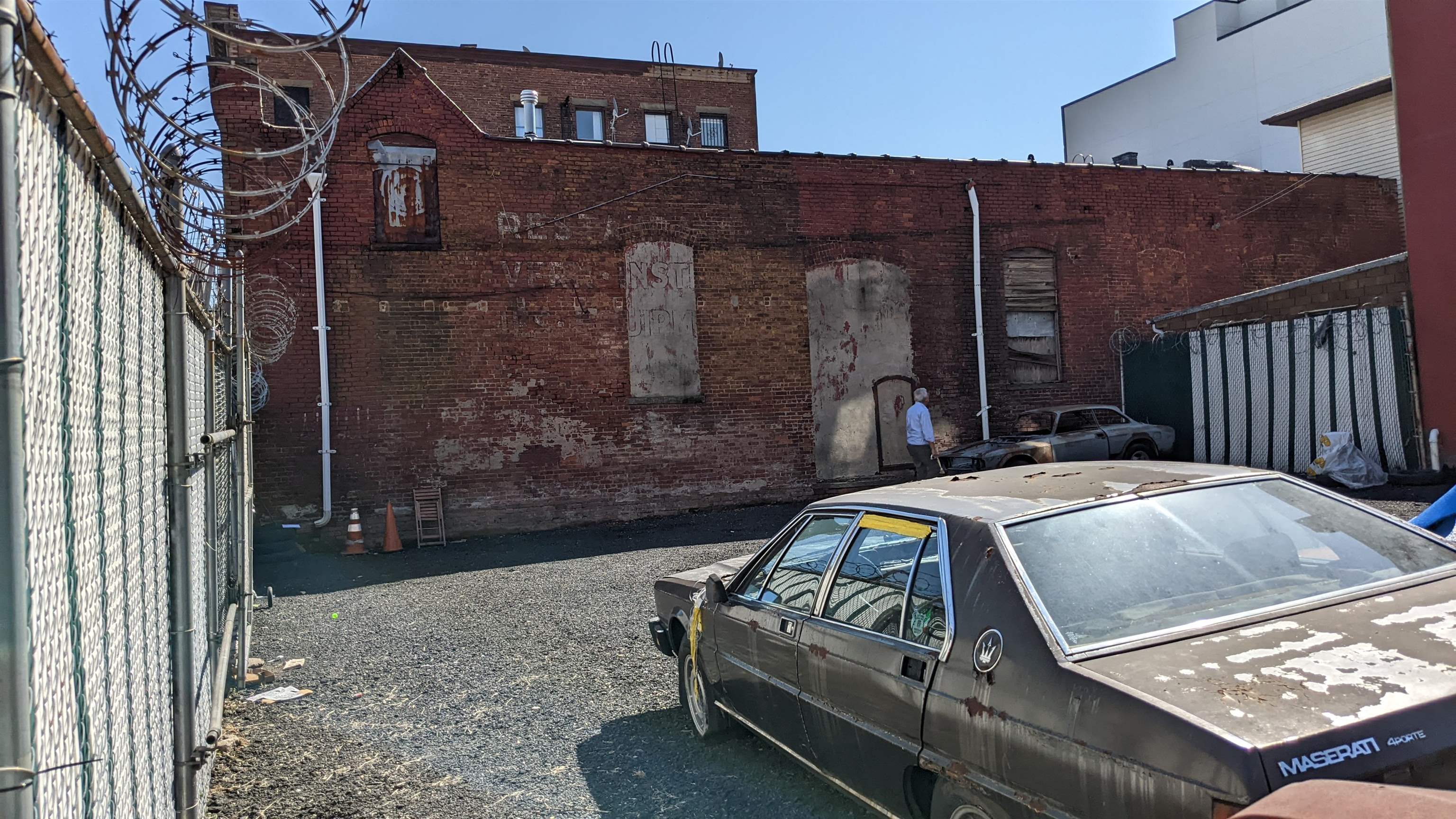 194-196 NEW YORK AVE