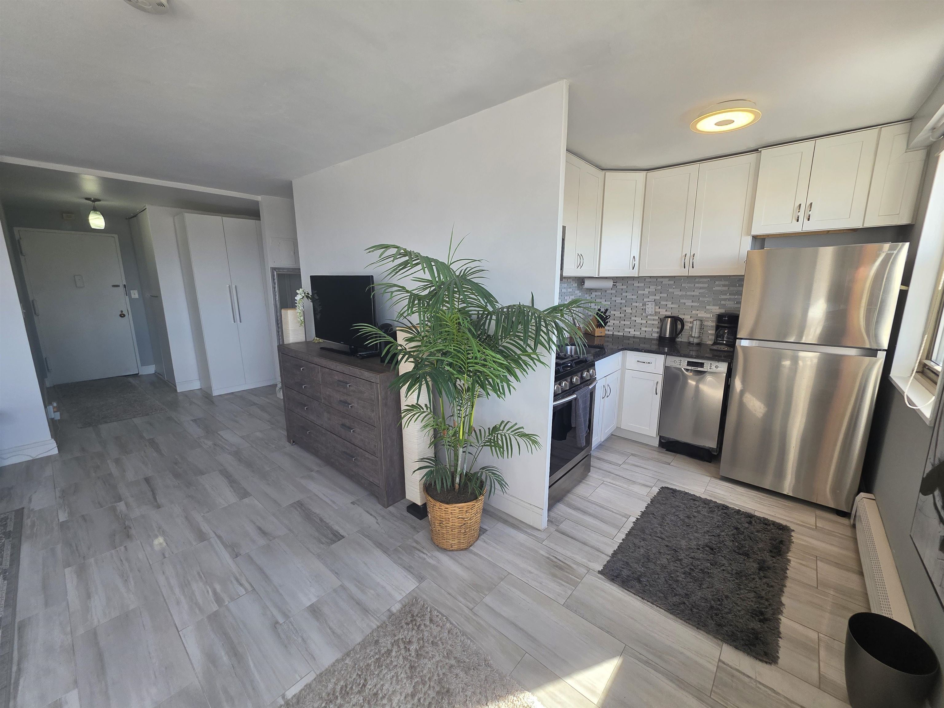 7100 BLVD EAST Unit: 11L