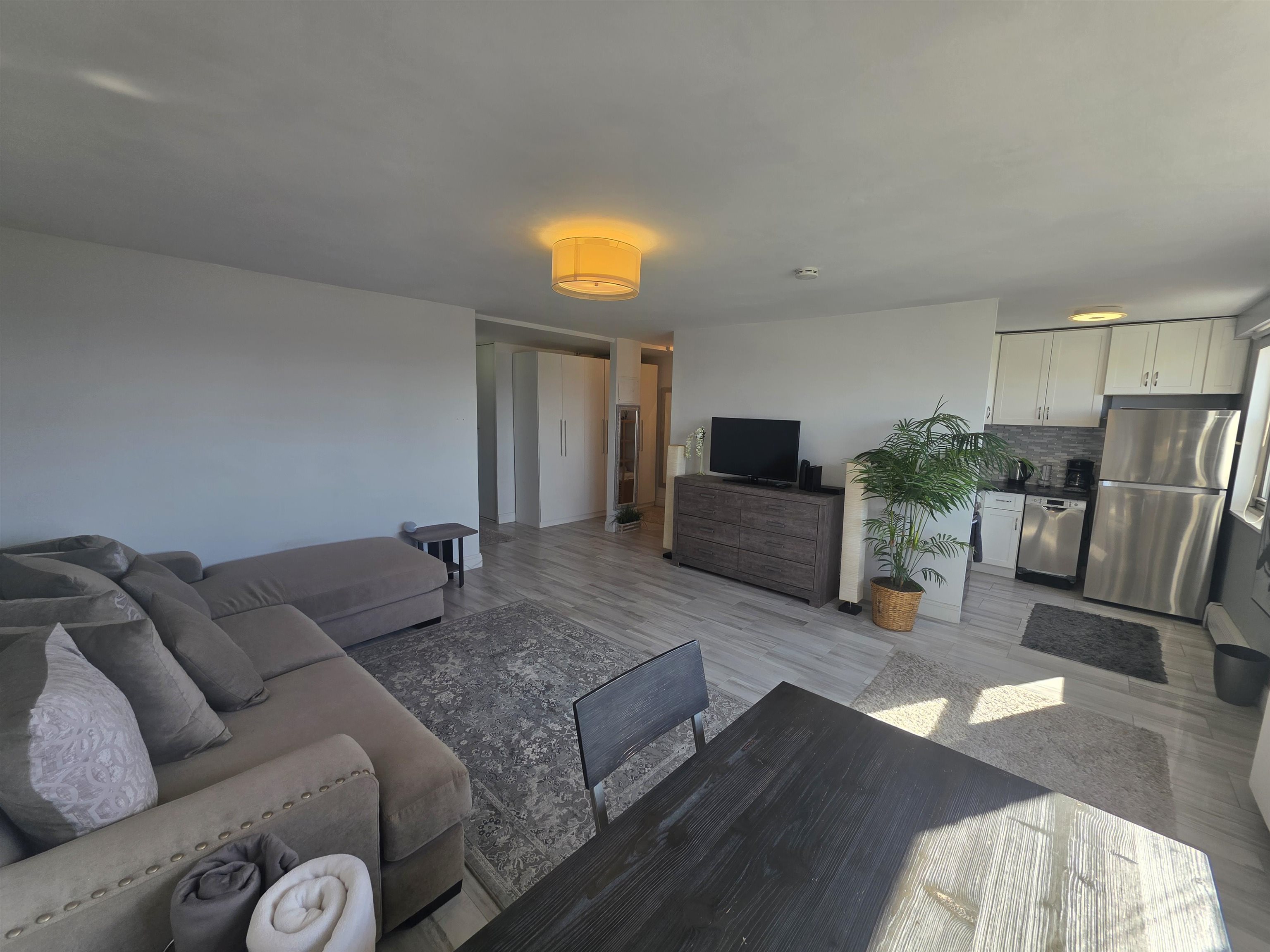 7100 BLVD EAST Unit: 11L