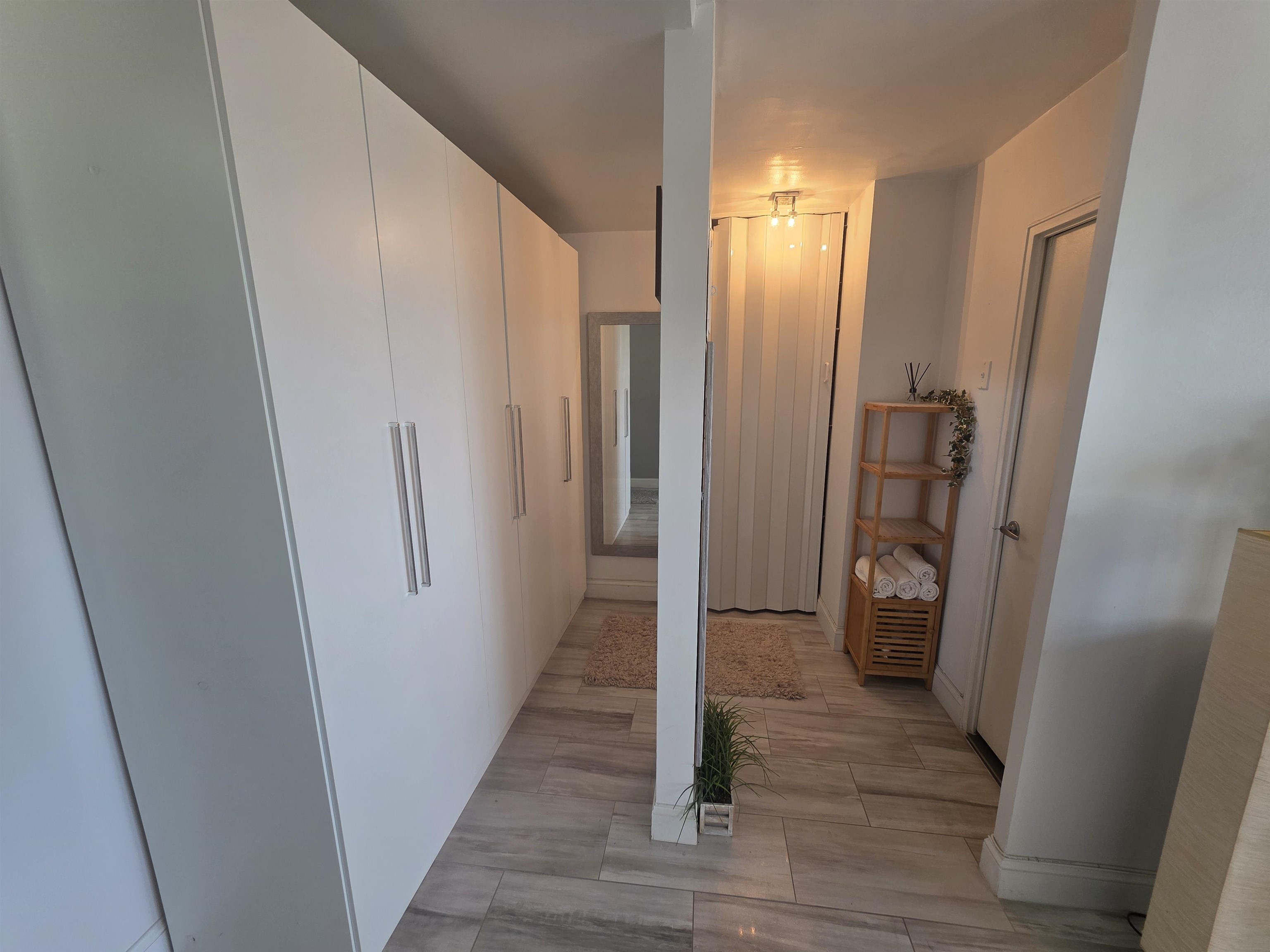 7100 BLVD EAST Unit: 11L