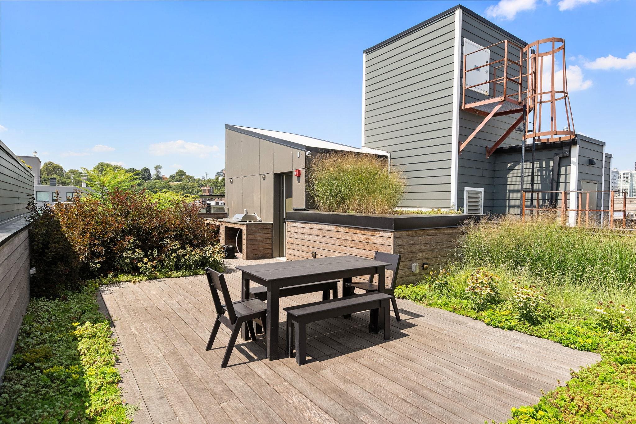 413 MONROE ST Unit: 500