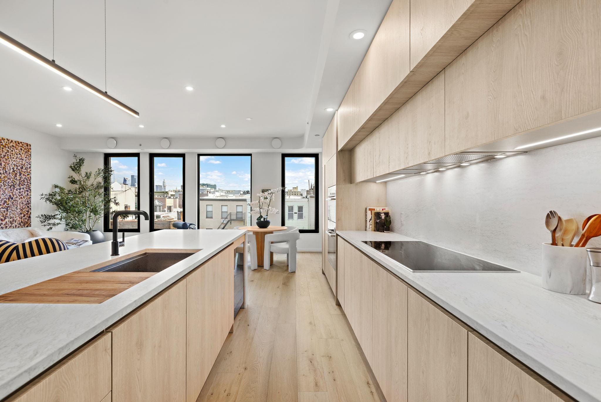 413 MONROE ST Unit: 500