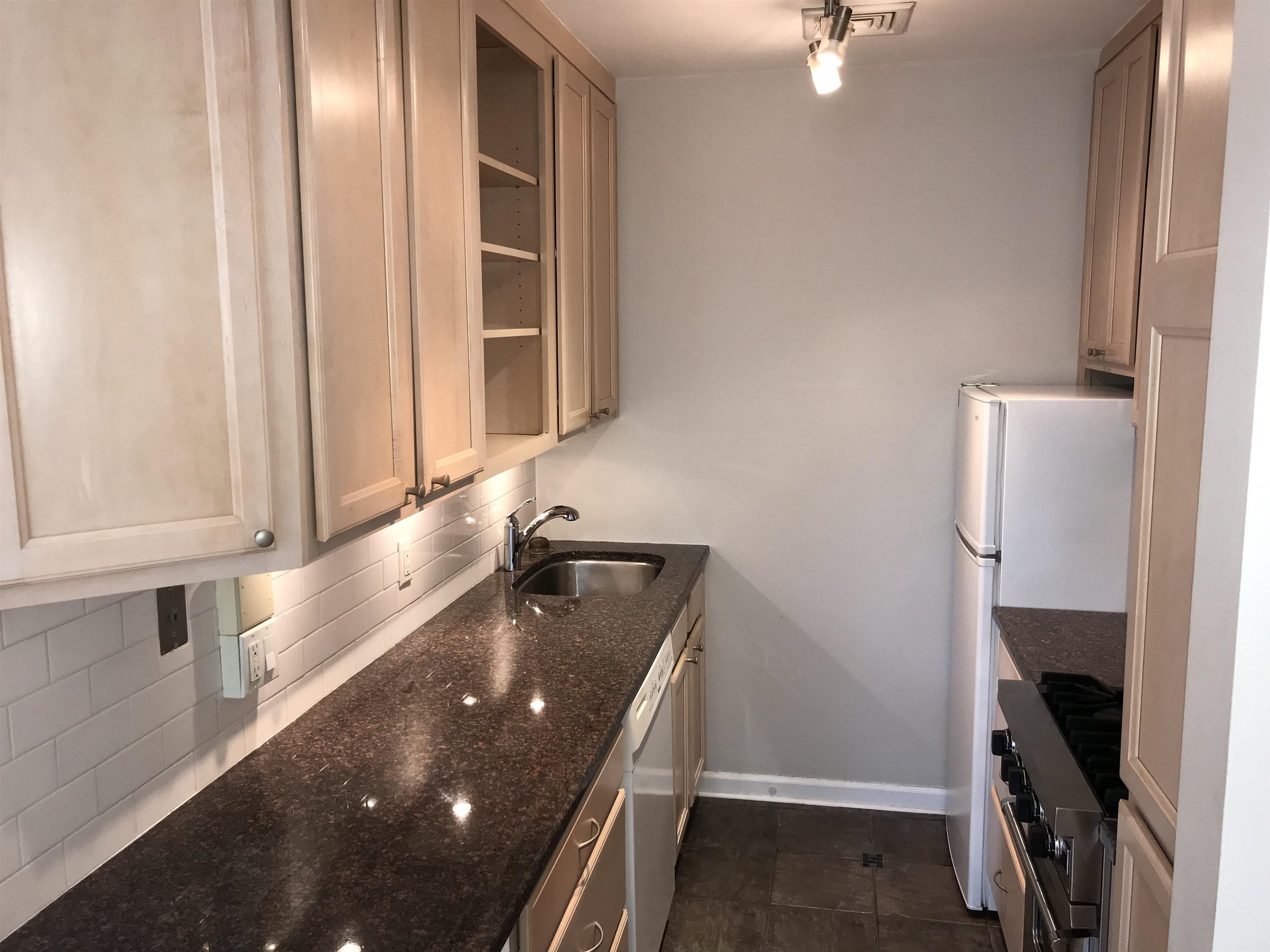1015 GRAND ST Unit: 2A