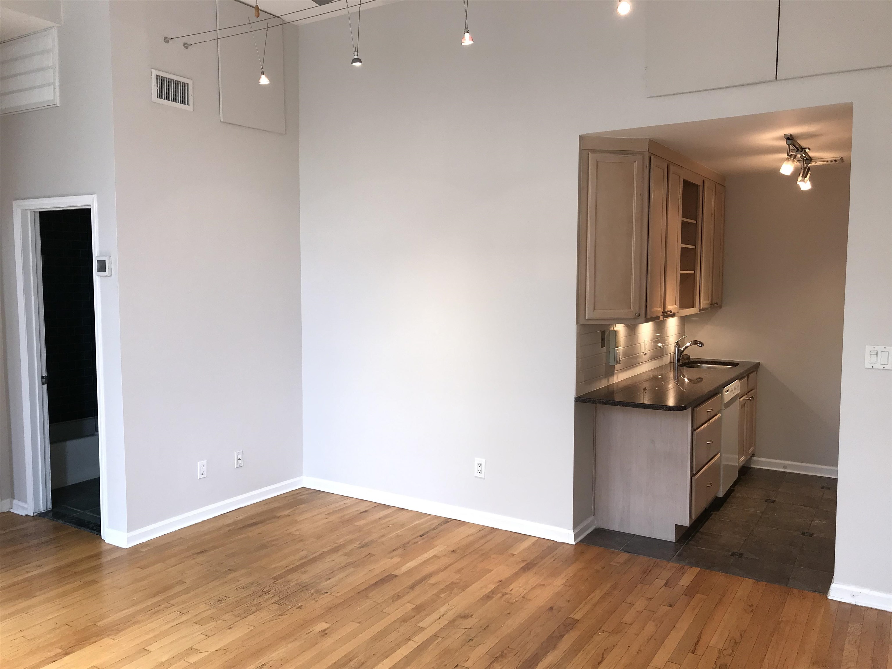 1015 GRAND ST Unit: 2A