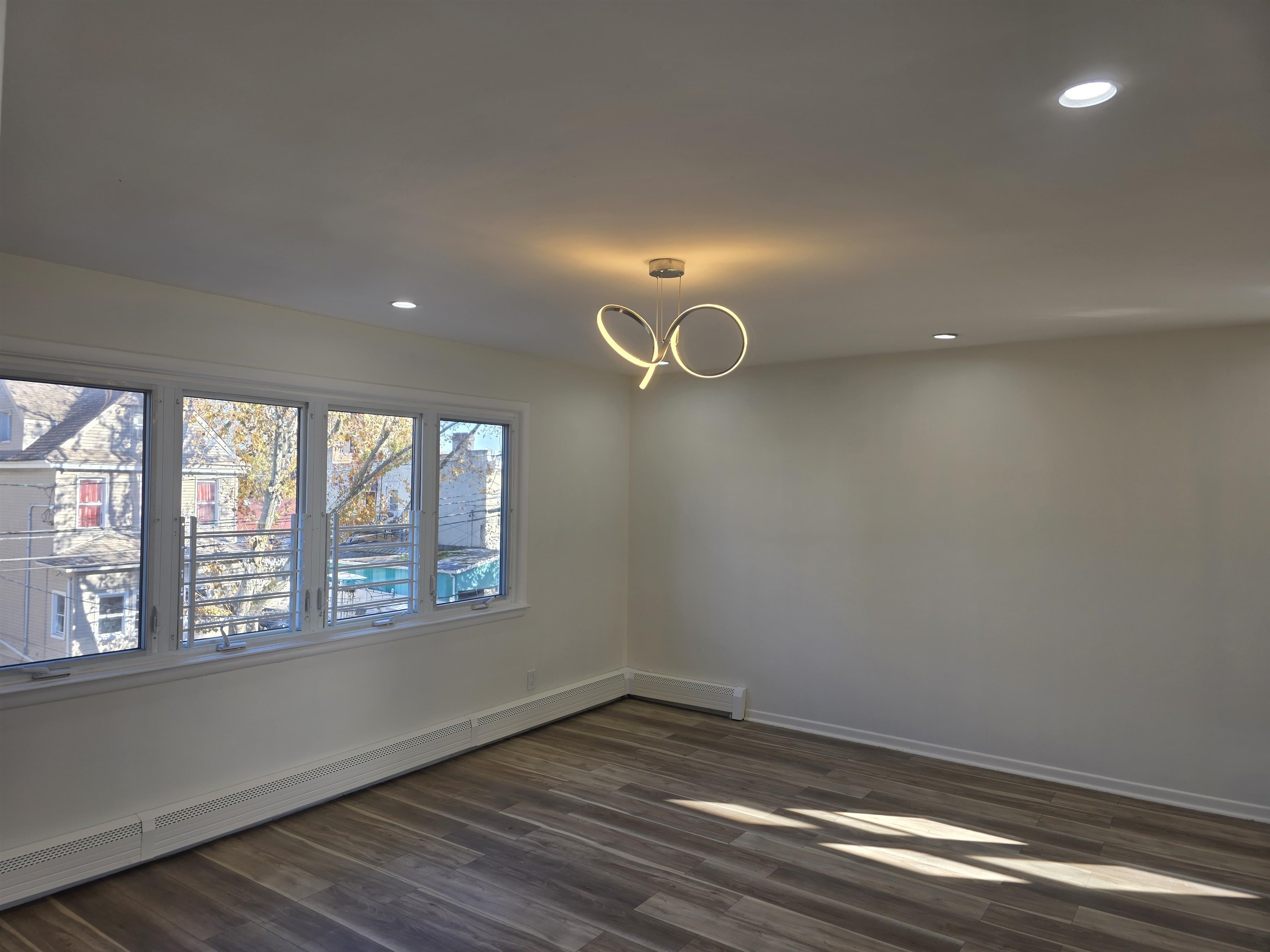 157 NEPTUNE AVE Unit: 2