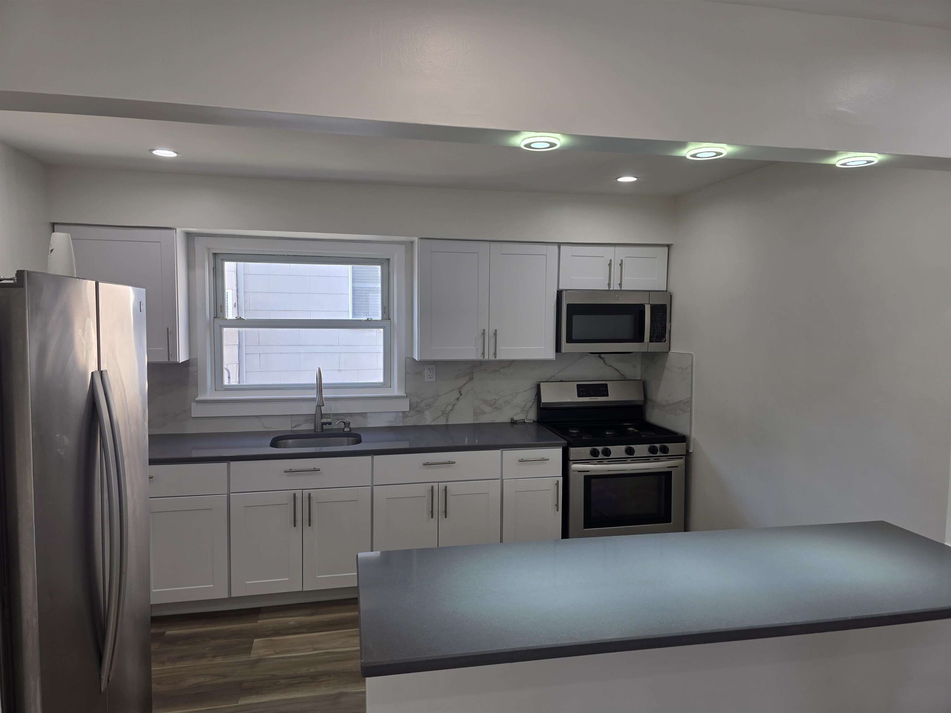 157 NEPTUNE AVE Unit: 2