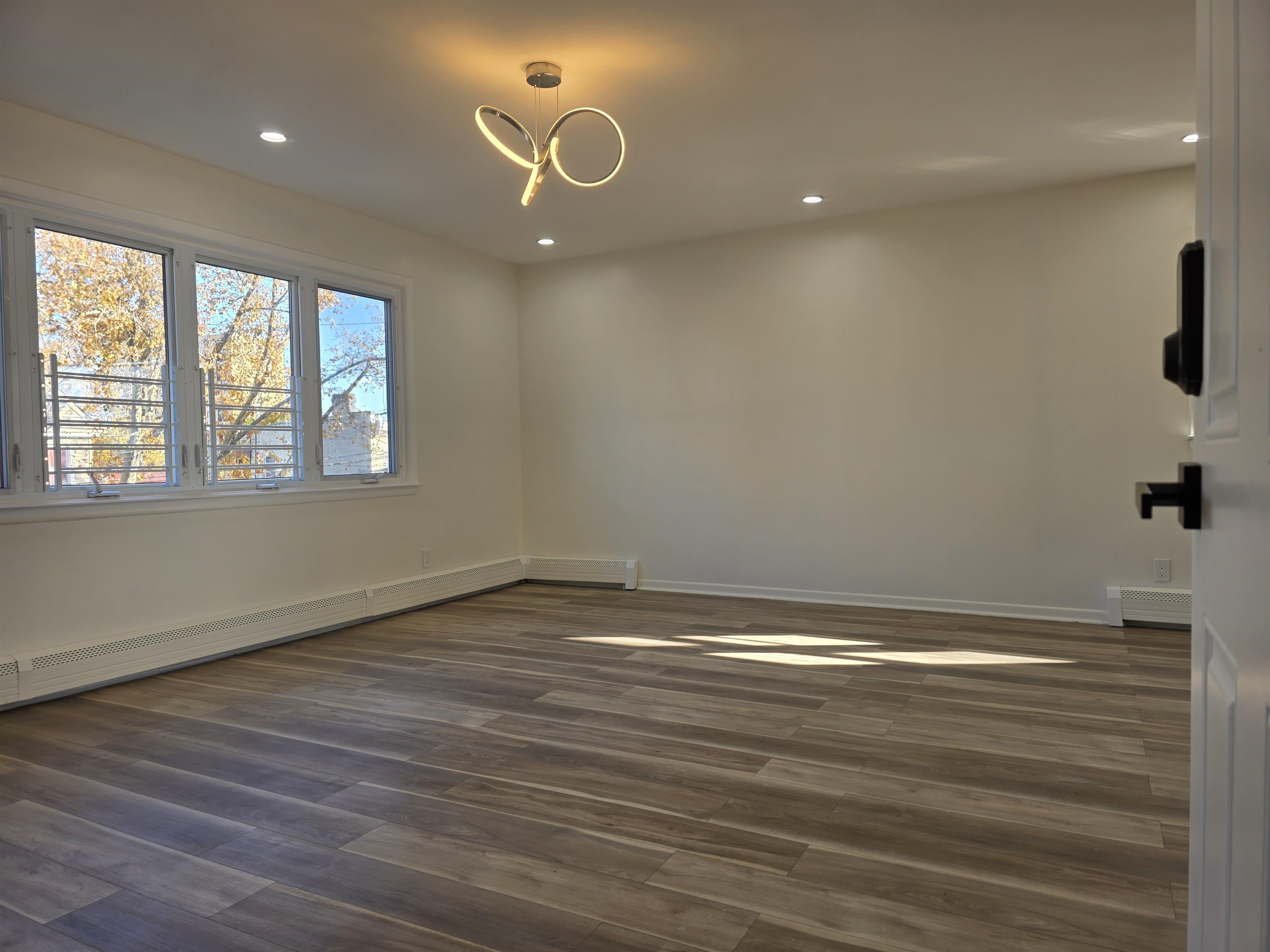 157 NEPTUNE AVE Unit: 2