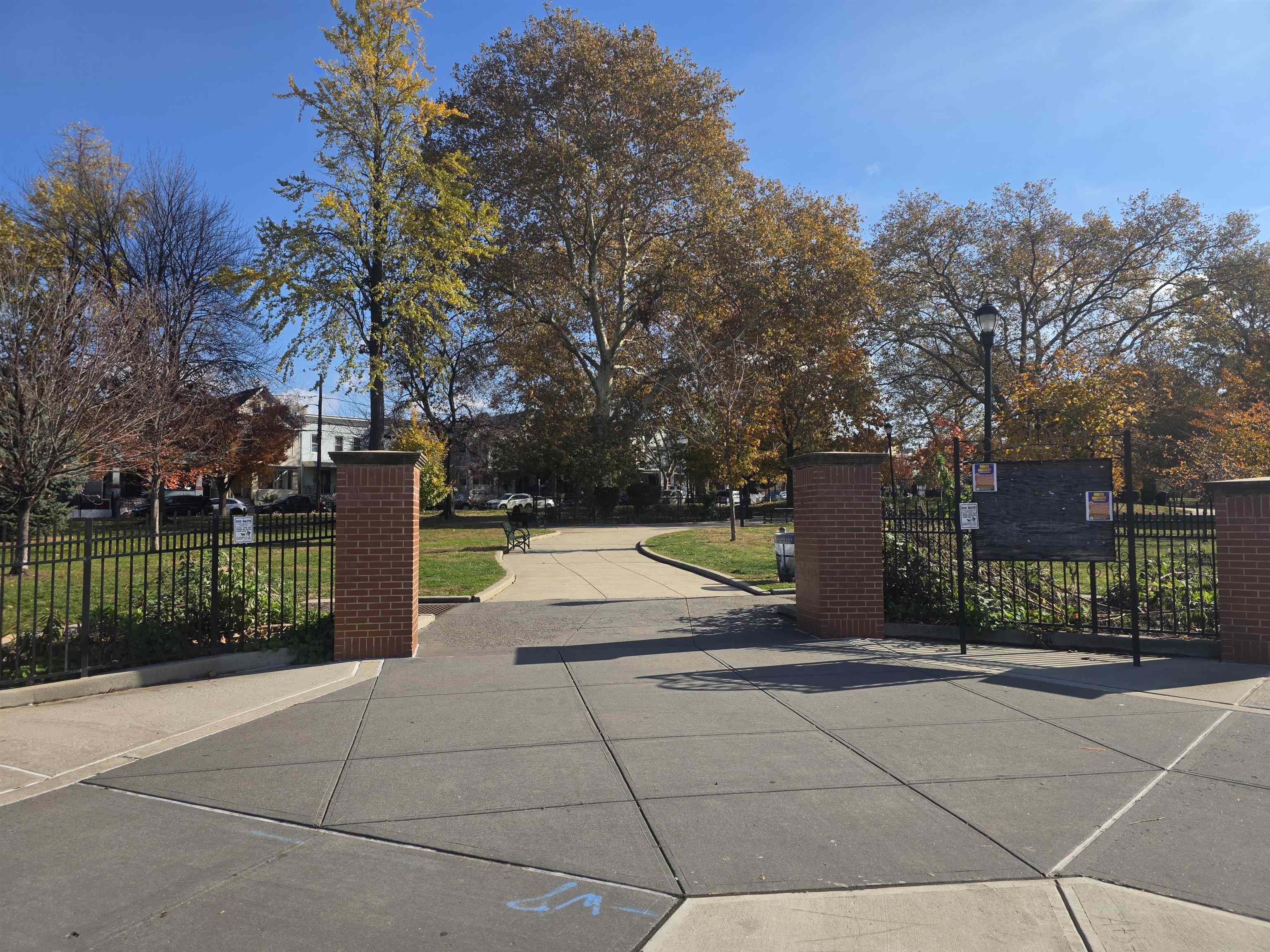 157 NEPTUNE AVE Unit: 2