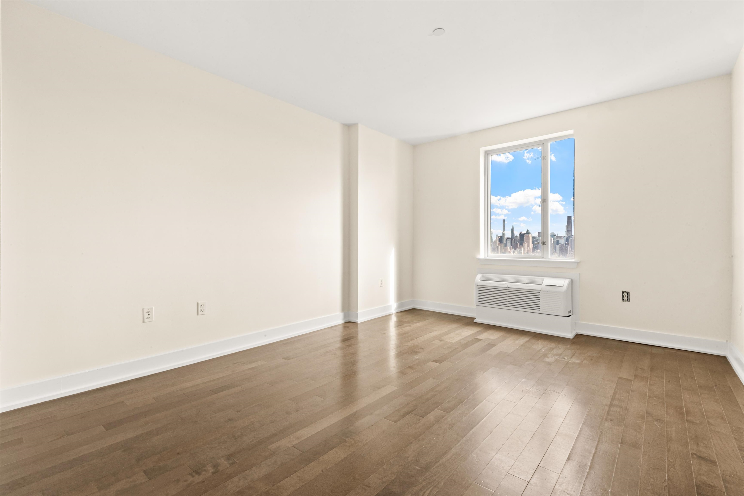 3312 HUDSON AVE Unit: 12F