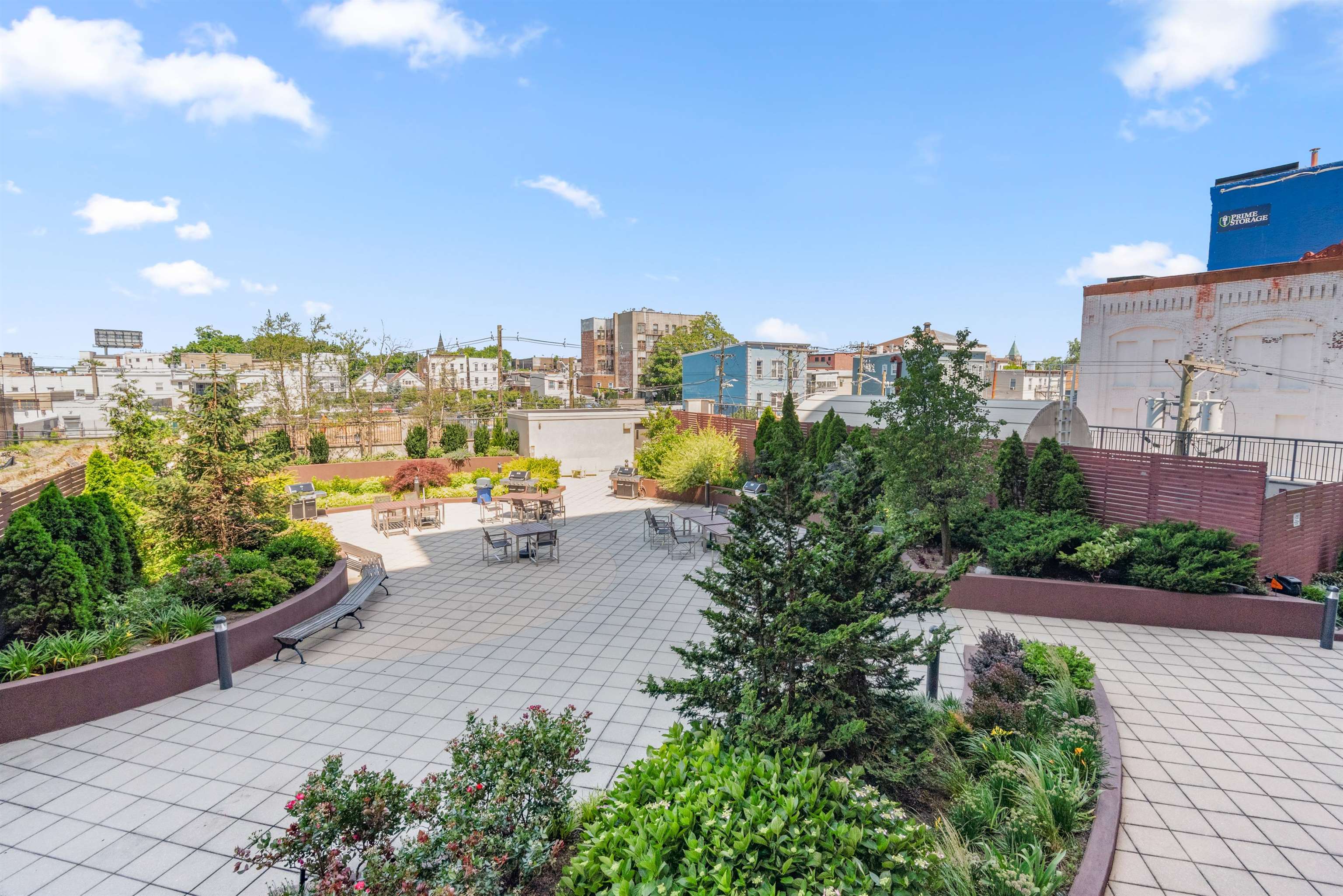 3312 HUDSON AVE Unit: 12F