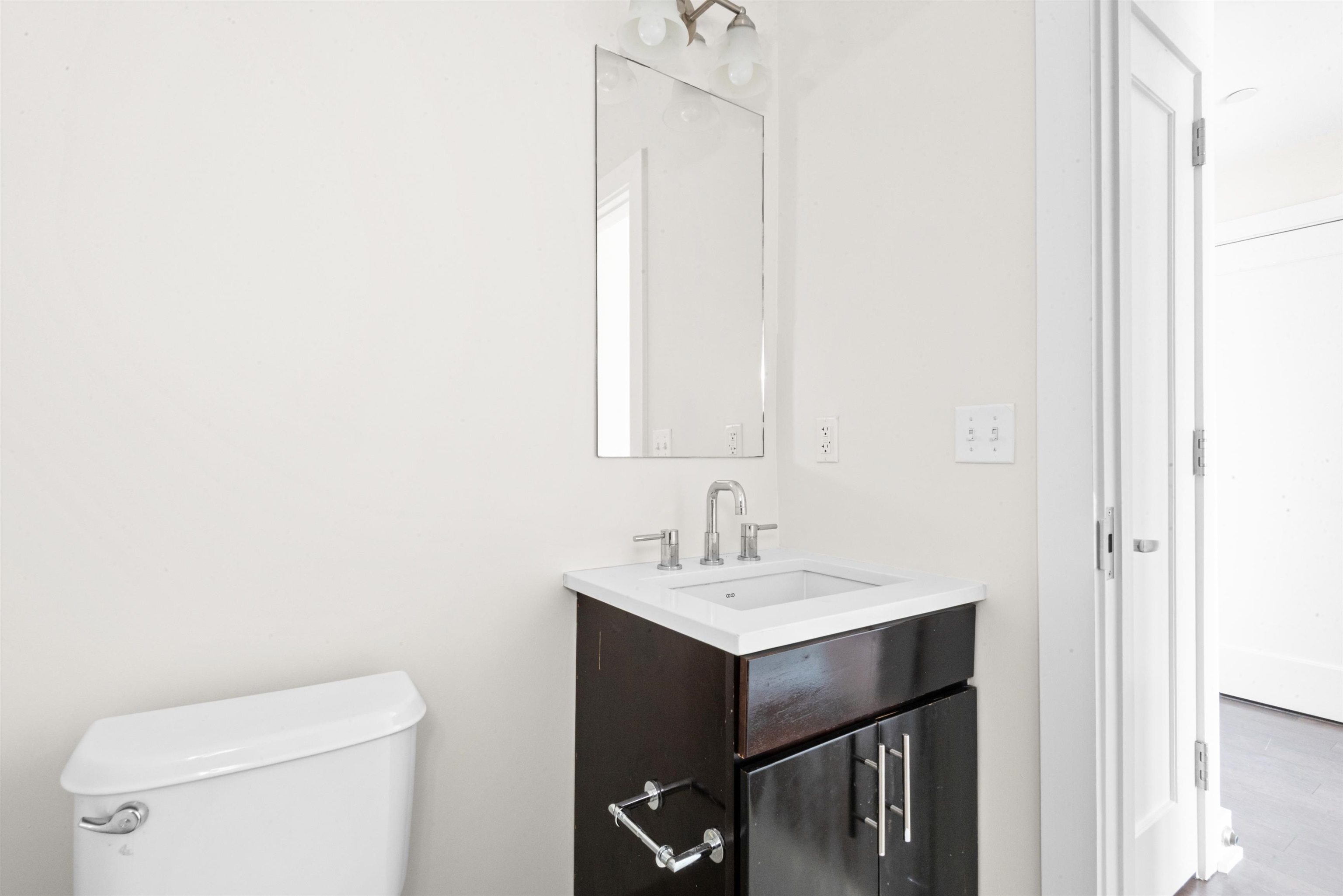 3312 HUDSON AVE Unit: 12F