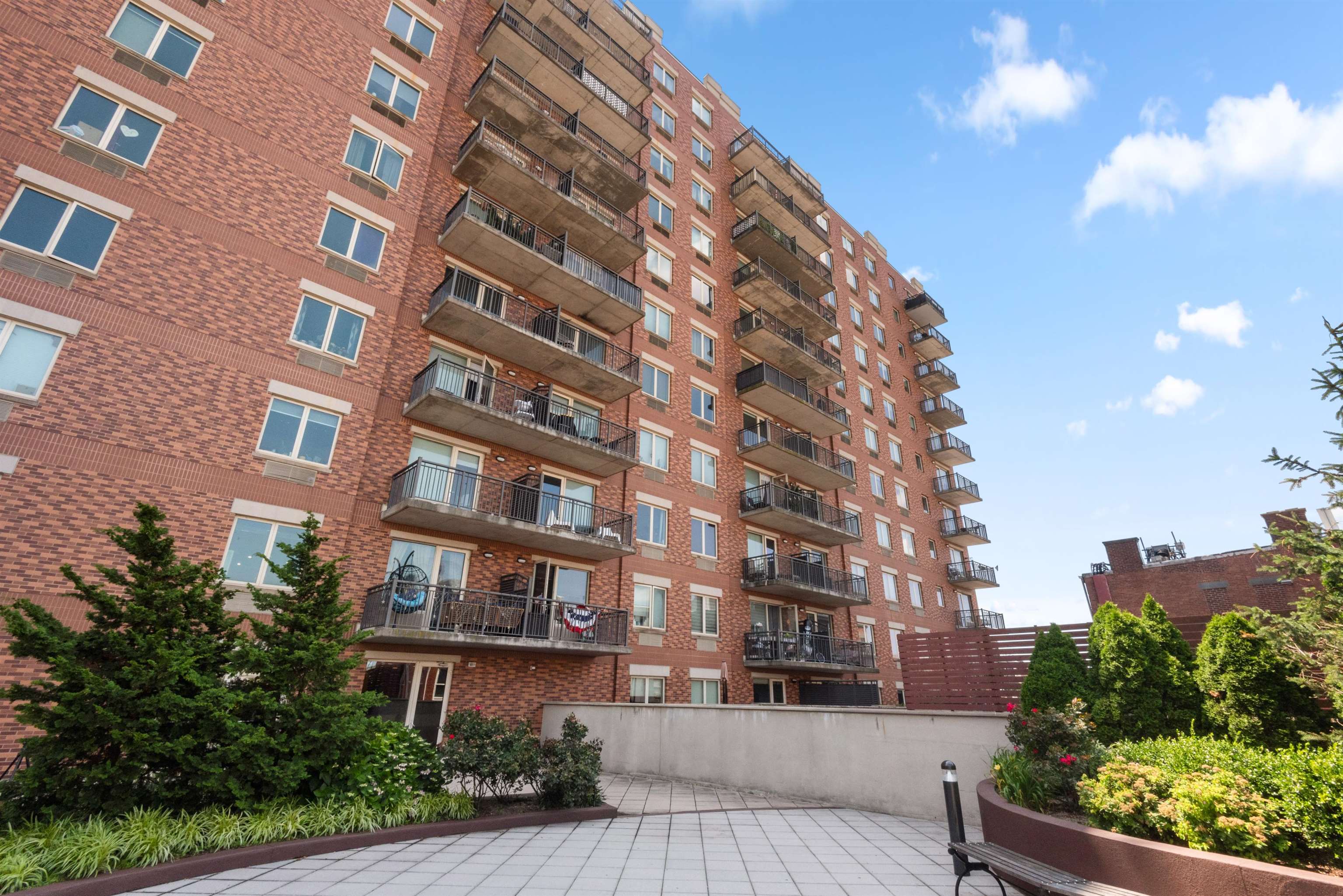 3312 HUDSON AVE Unit: 12F