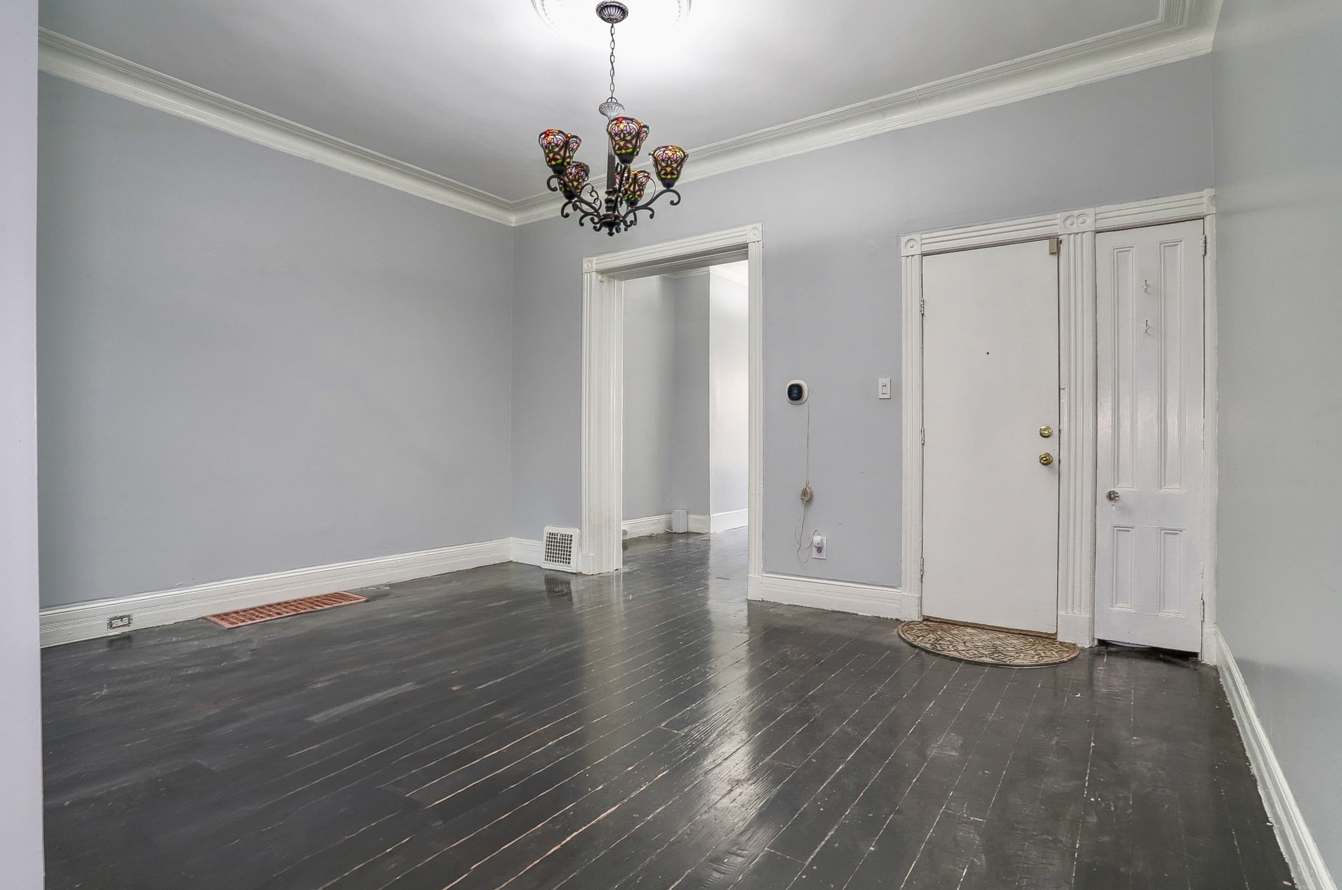94A LINDEN AVE