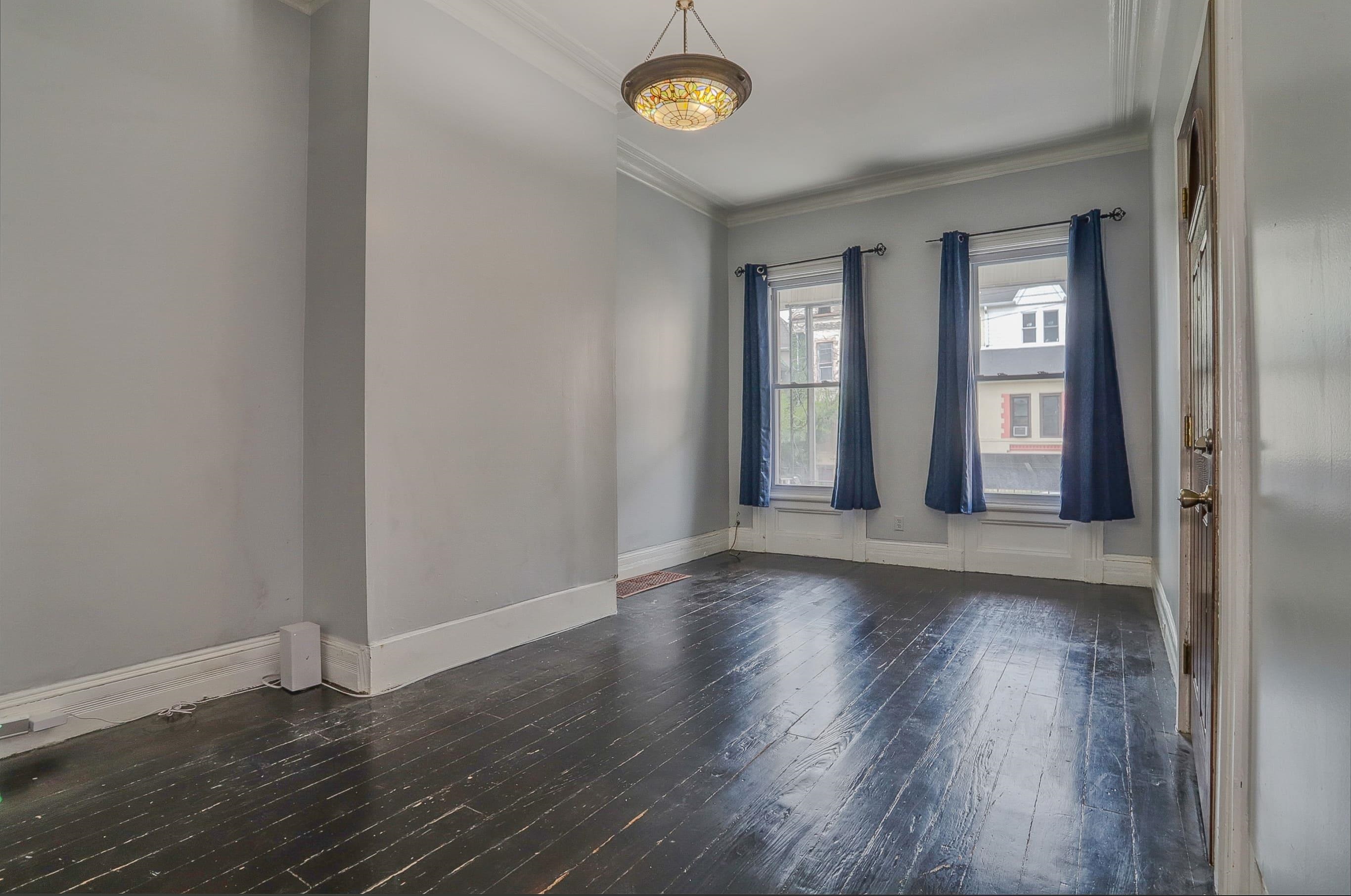 94A LINDEN AVE