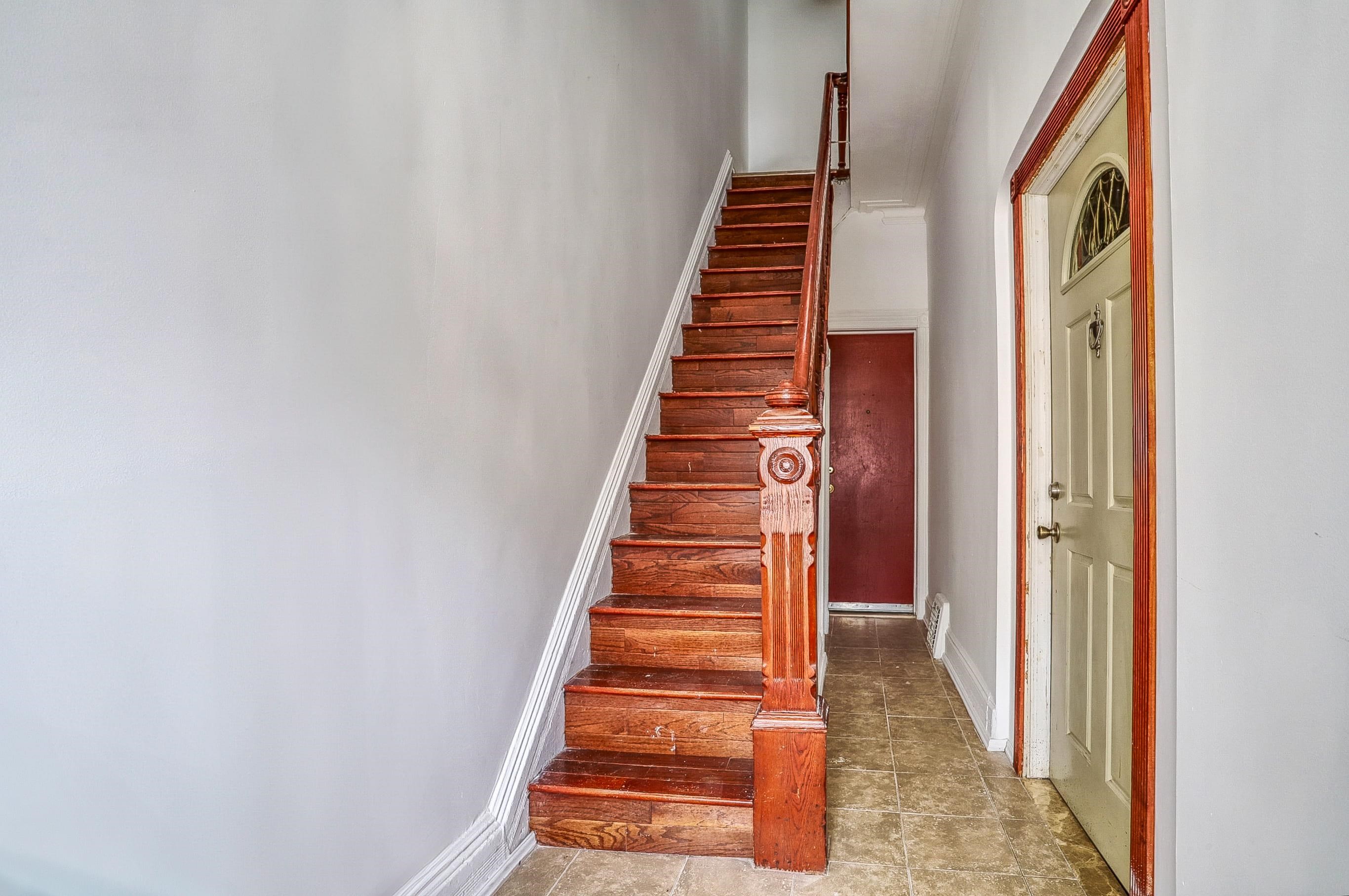 94A LINDEN AVE