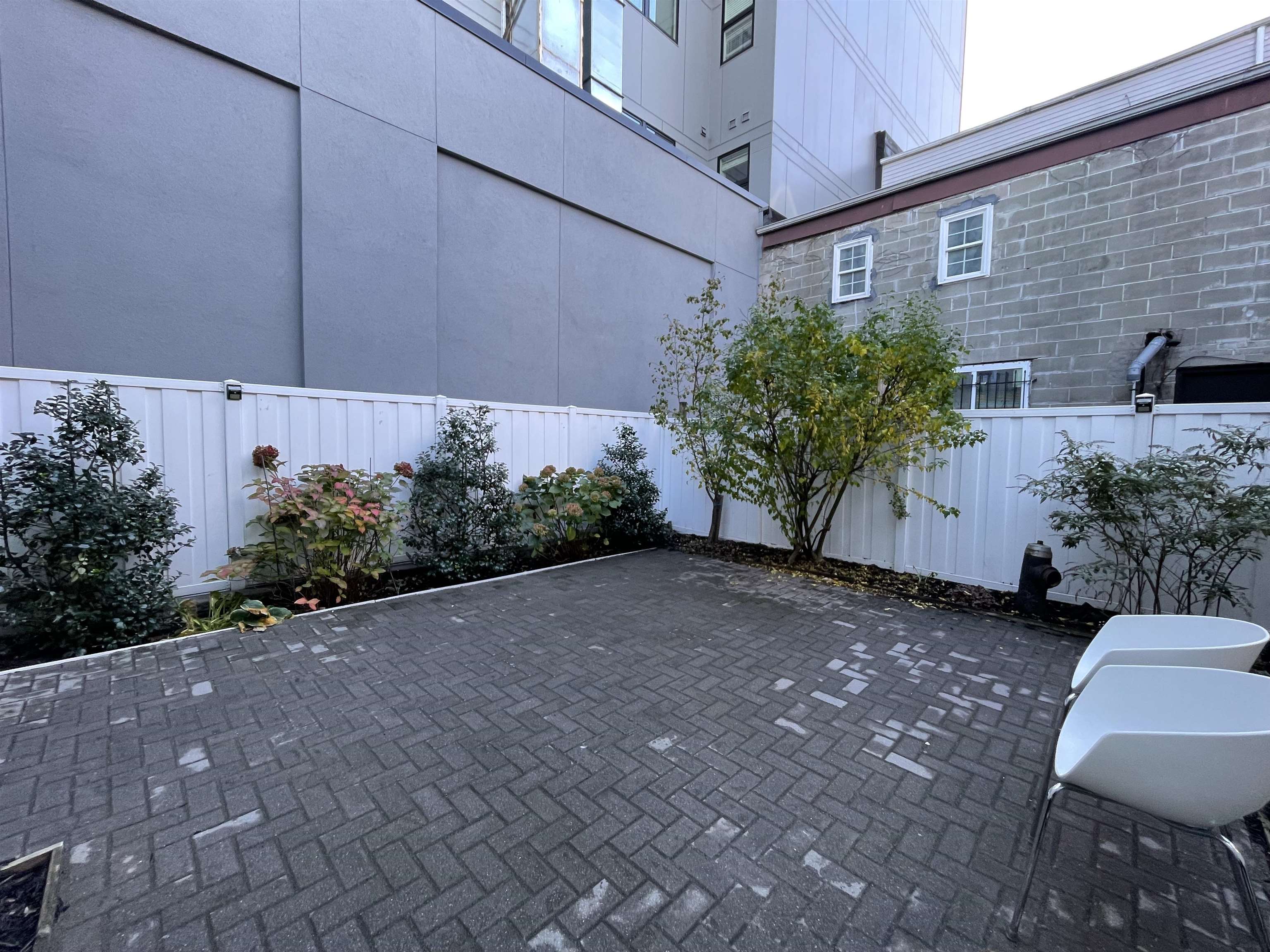 265-267 CAMBRIDGE AVE Unit: 1