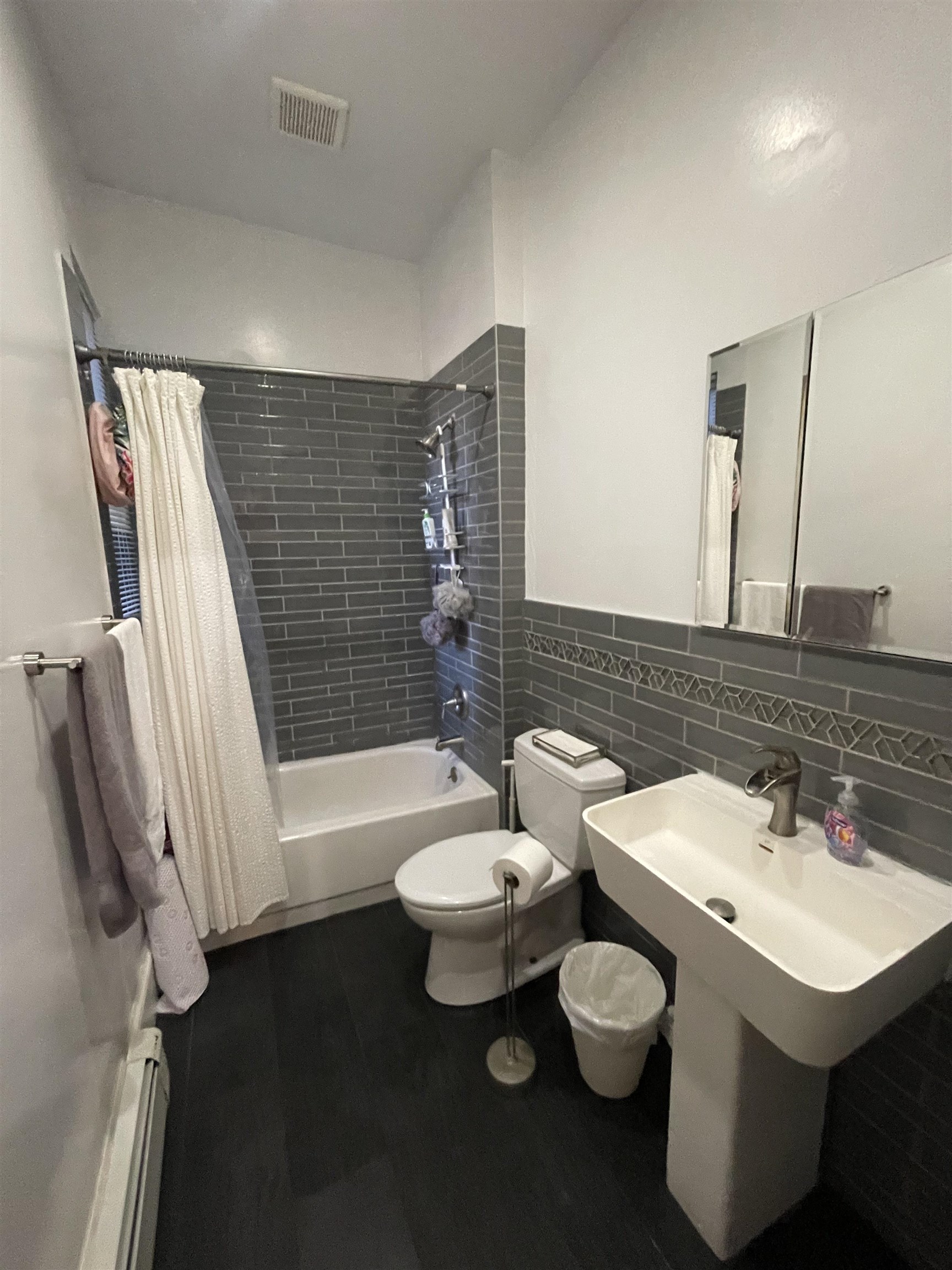 265-267 CAMBRIDGE AVE Unit: 1