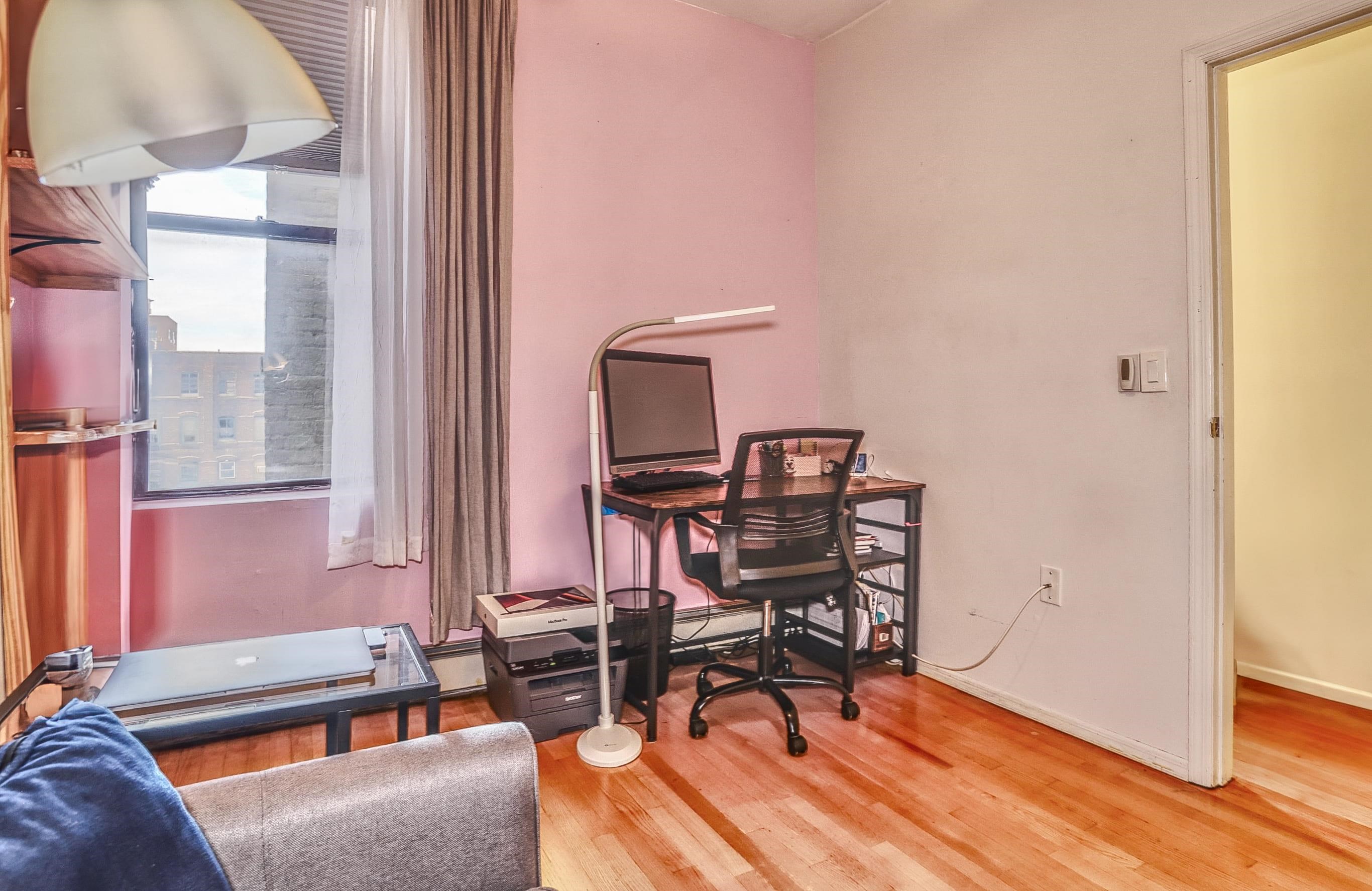 70 PARK AVE Unit: 7 (4R)