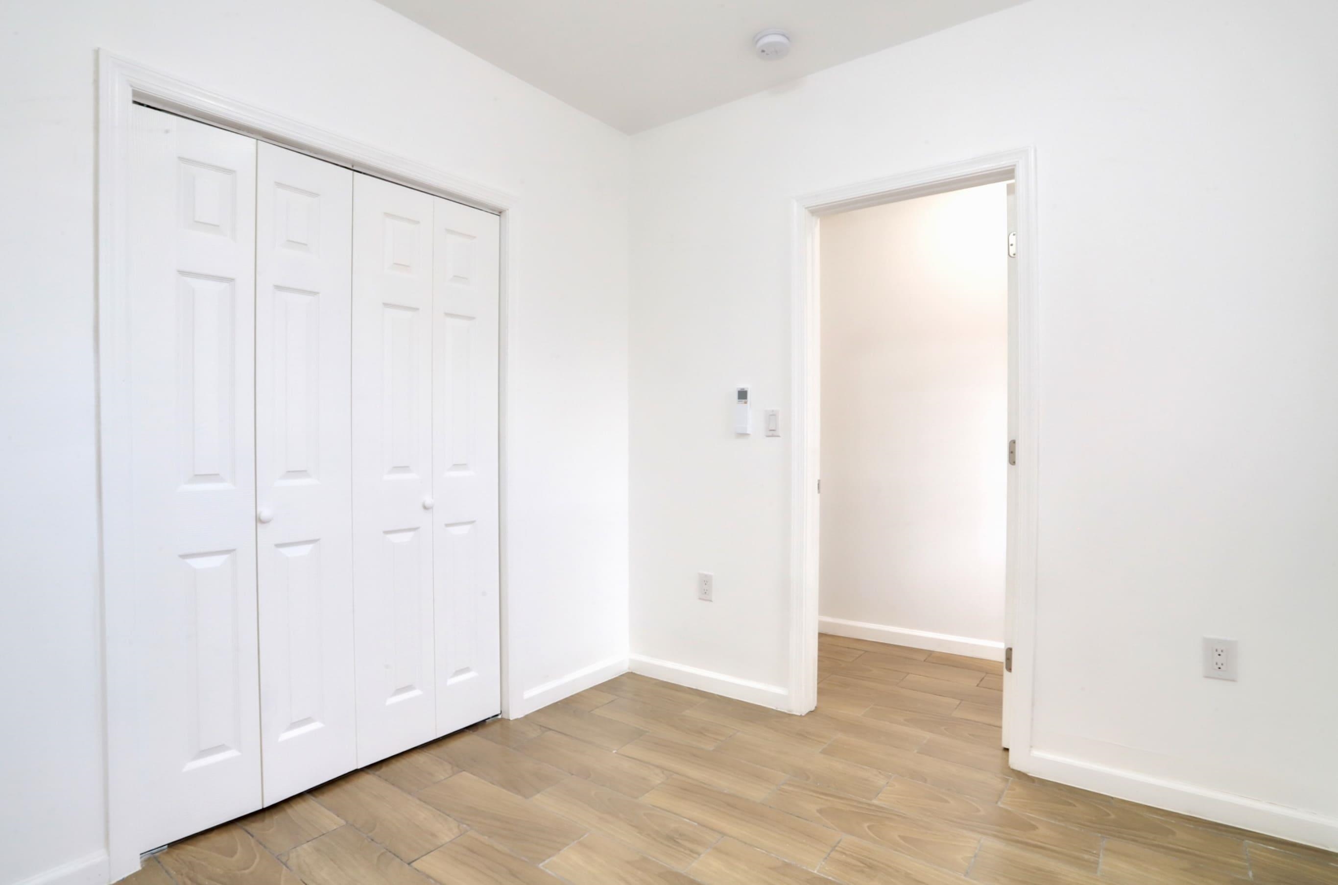 18 WALLIS AVE Unit: 3