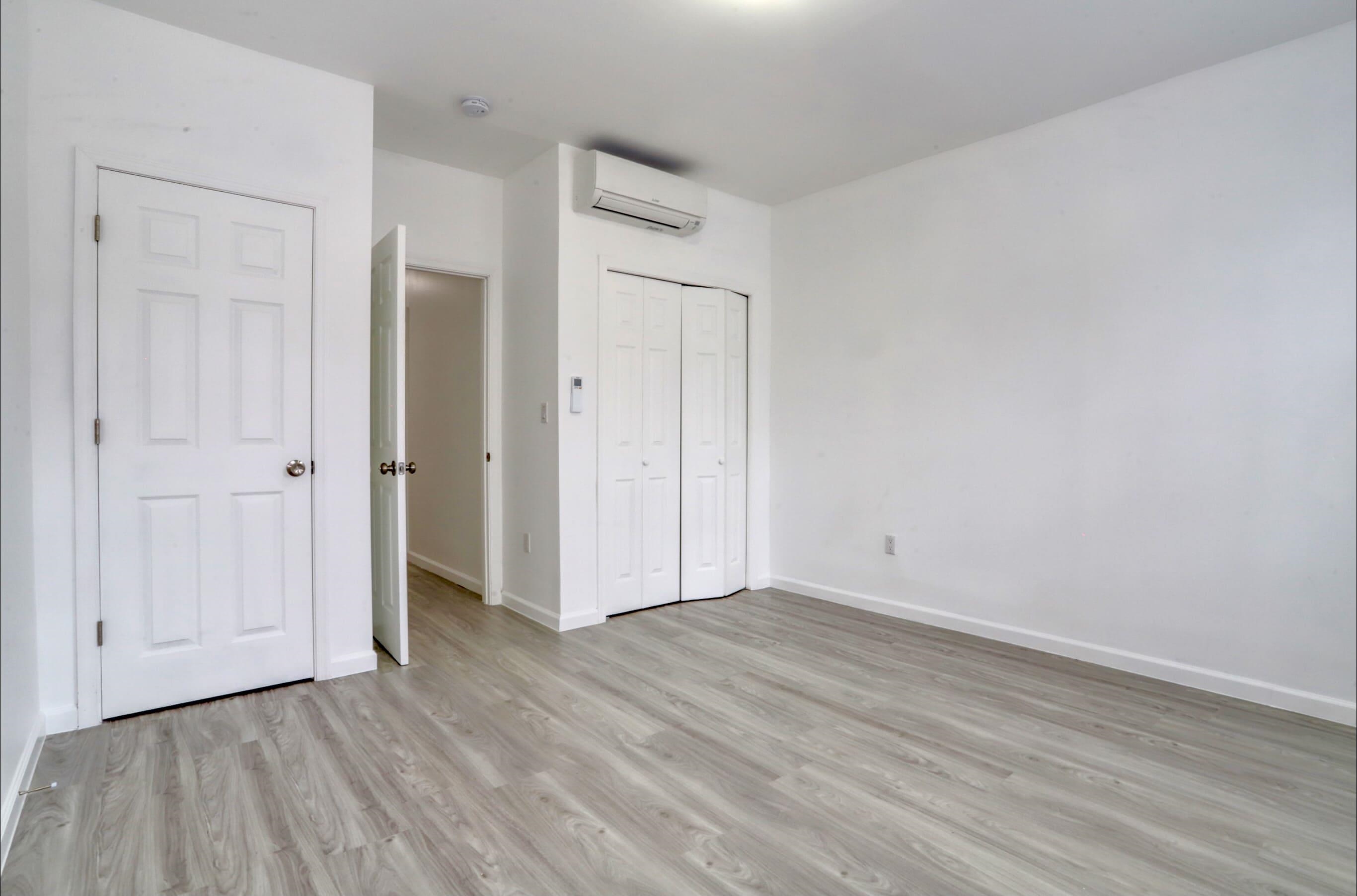 18 WALLIS AVE Unit: 3