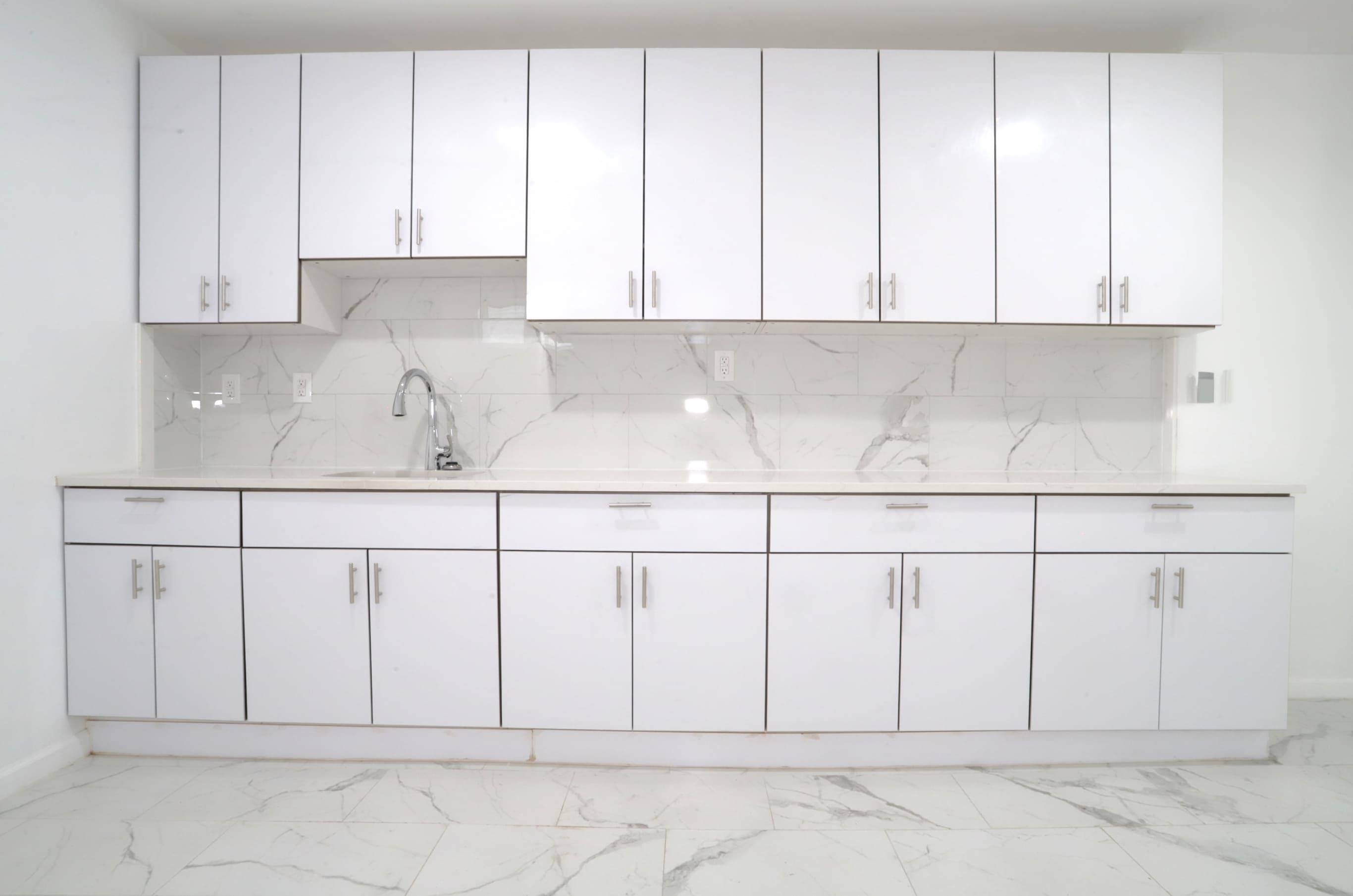 18 WALLIS AVE Unit: 3