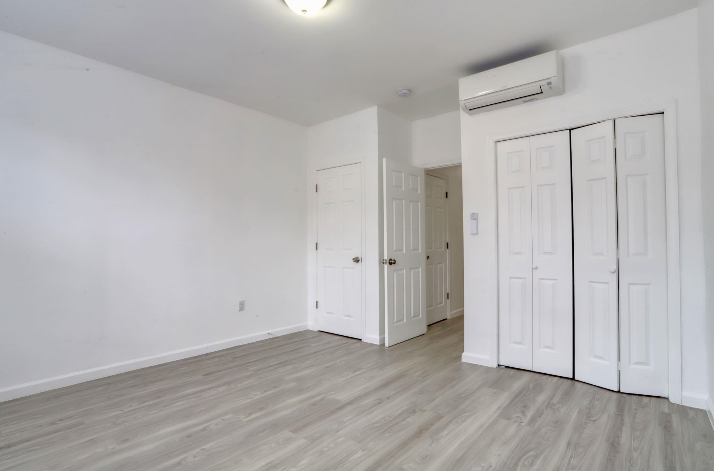 18 WALLIS AVE Unit: 3