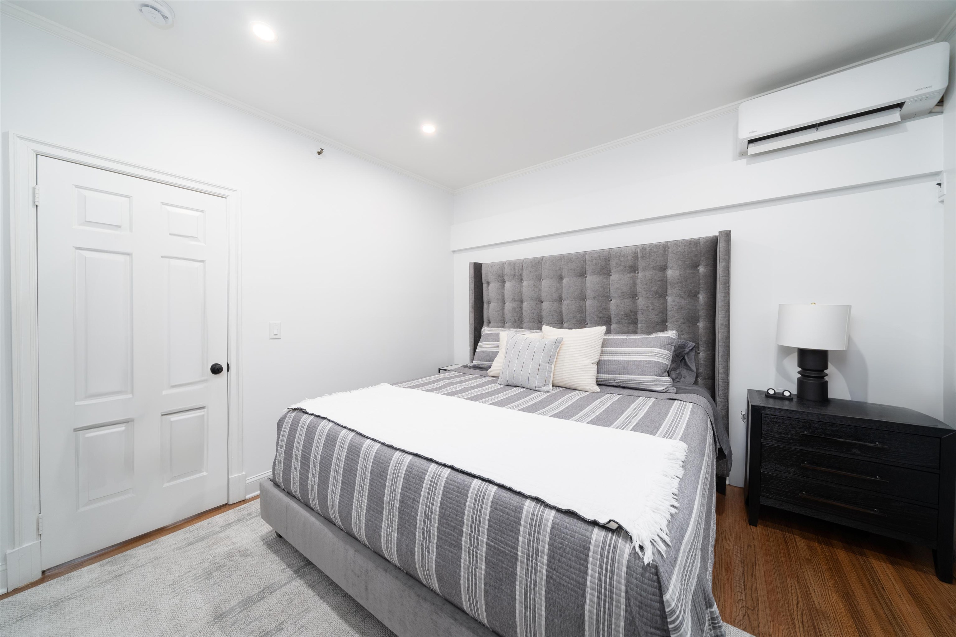 1208 WASHINGTON ST Unit: 2S