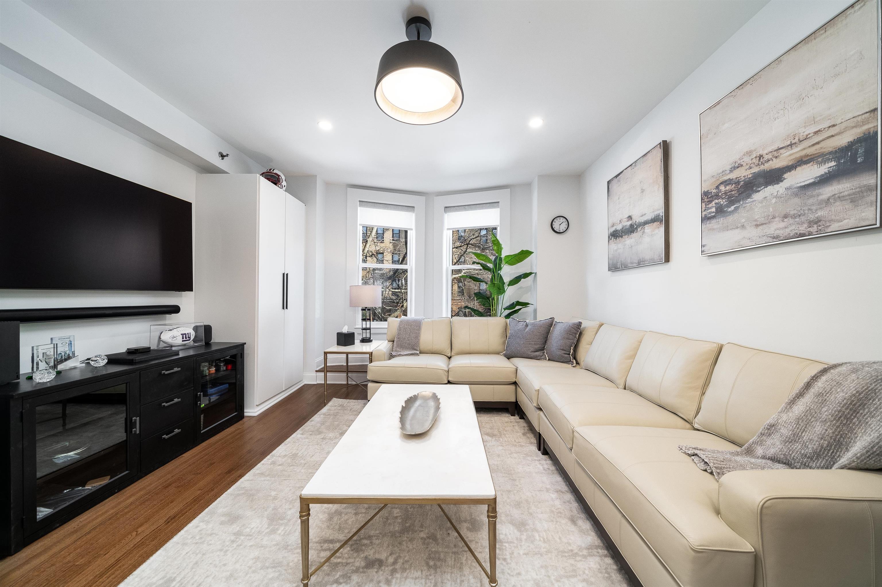 1208 WASHINGTON ST Unit: 2S