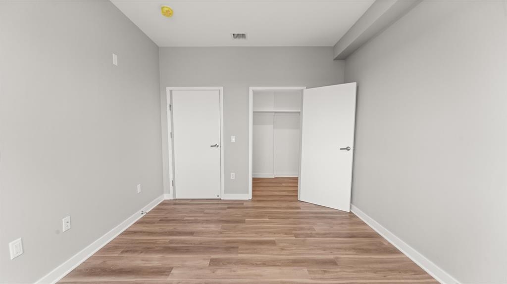 475 COMMUNIPAW AVE Unit: 406