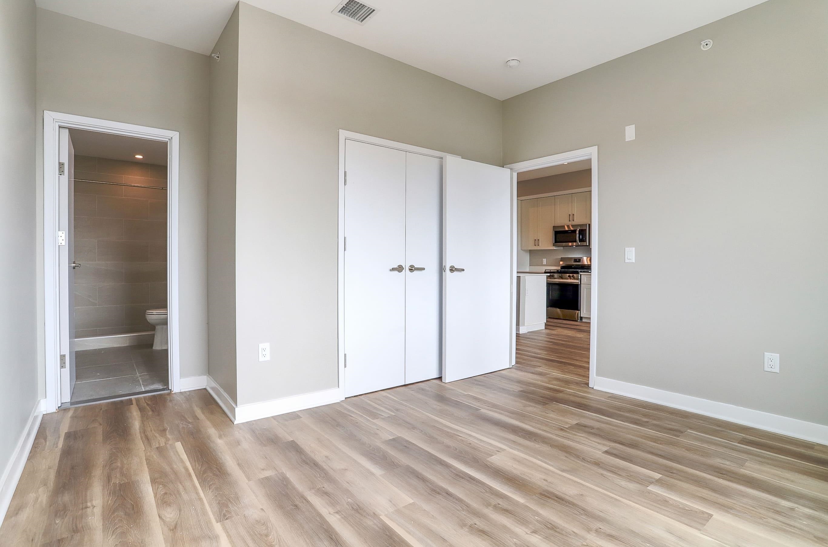 475 COMMUNIPAW AVE Unit: 502