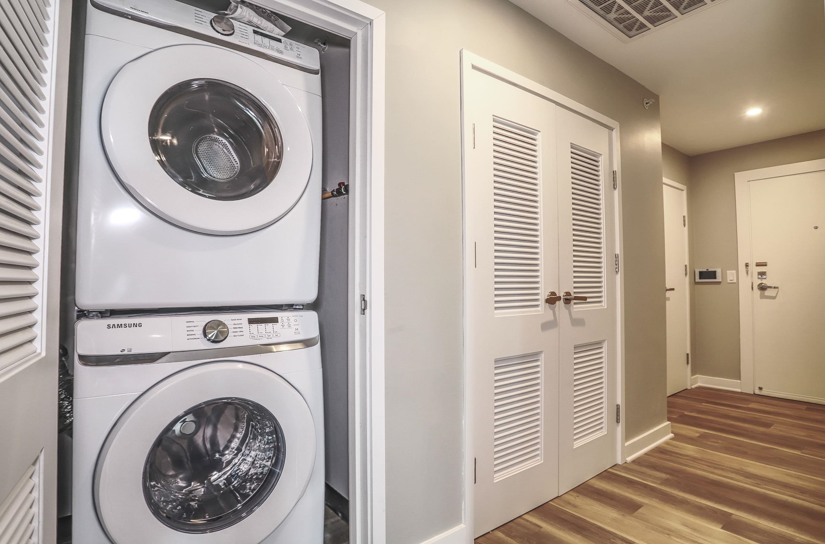 475 COMMUNIPAW AVE Unit: 502