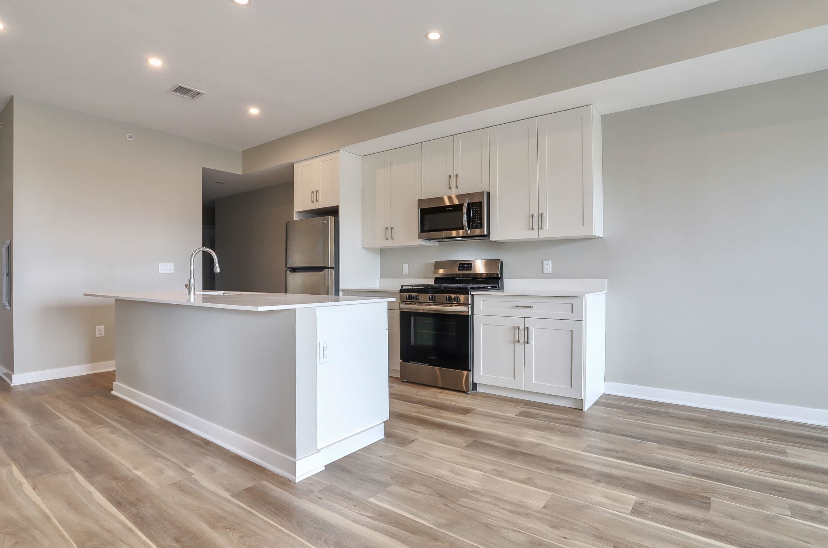 475 COMMUNIPAW AVE Unit: 502