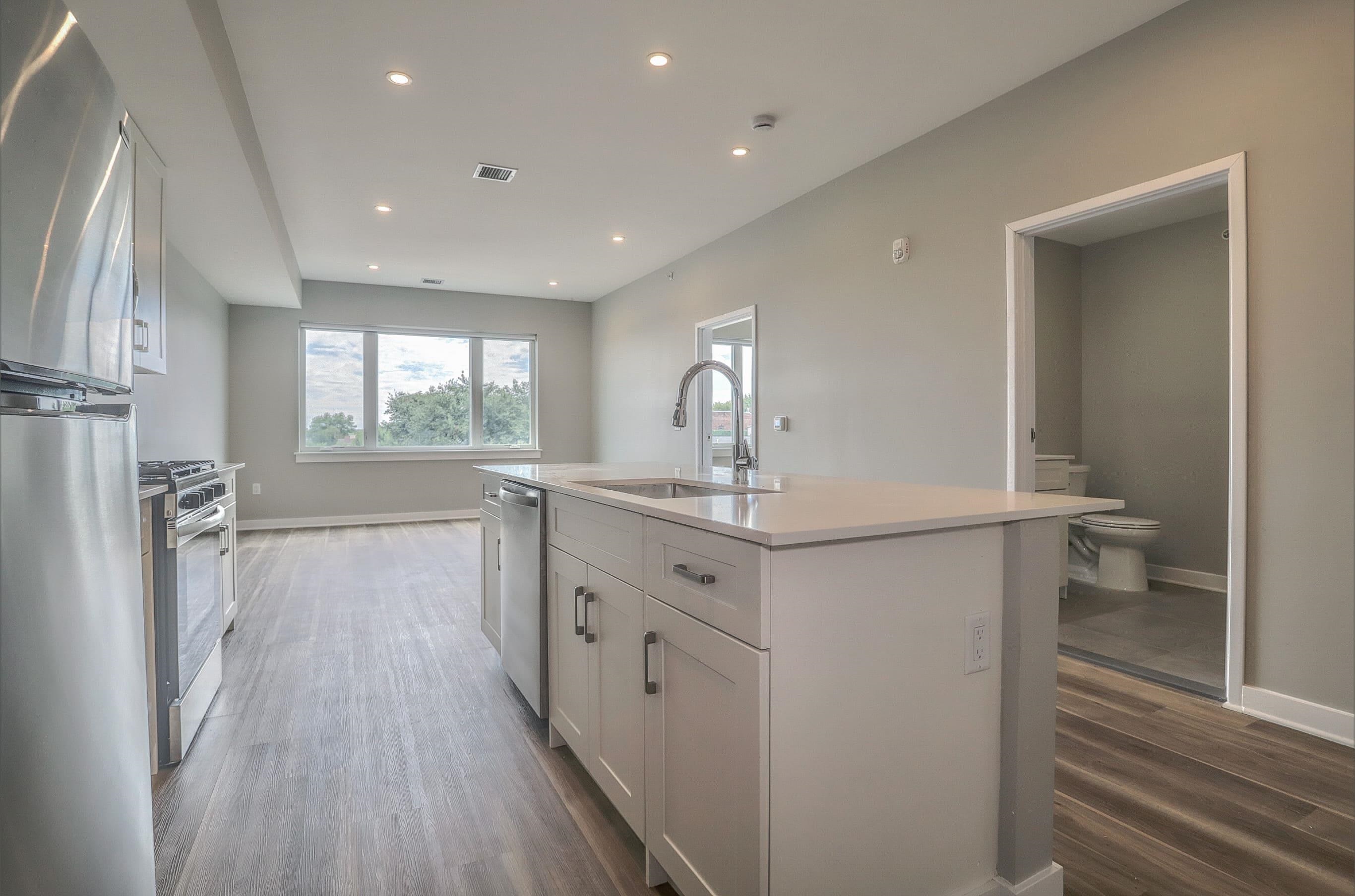 475 COMMUNIPAW AVE Unit: 502