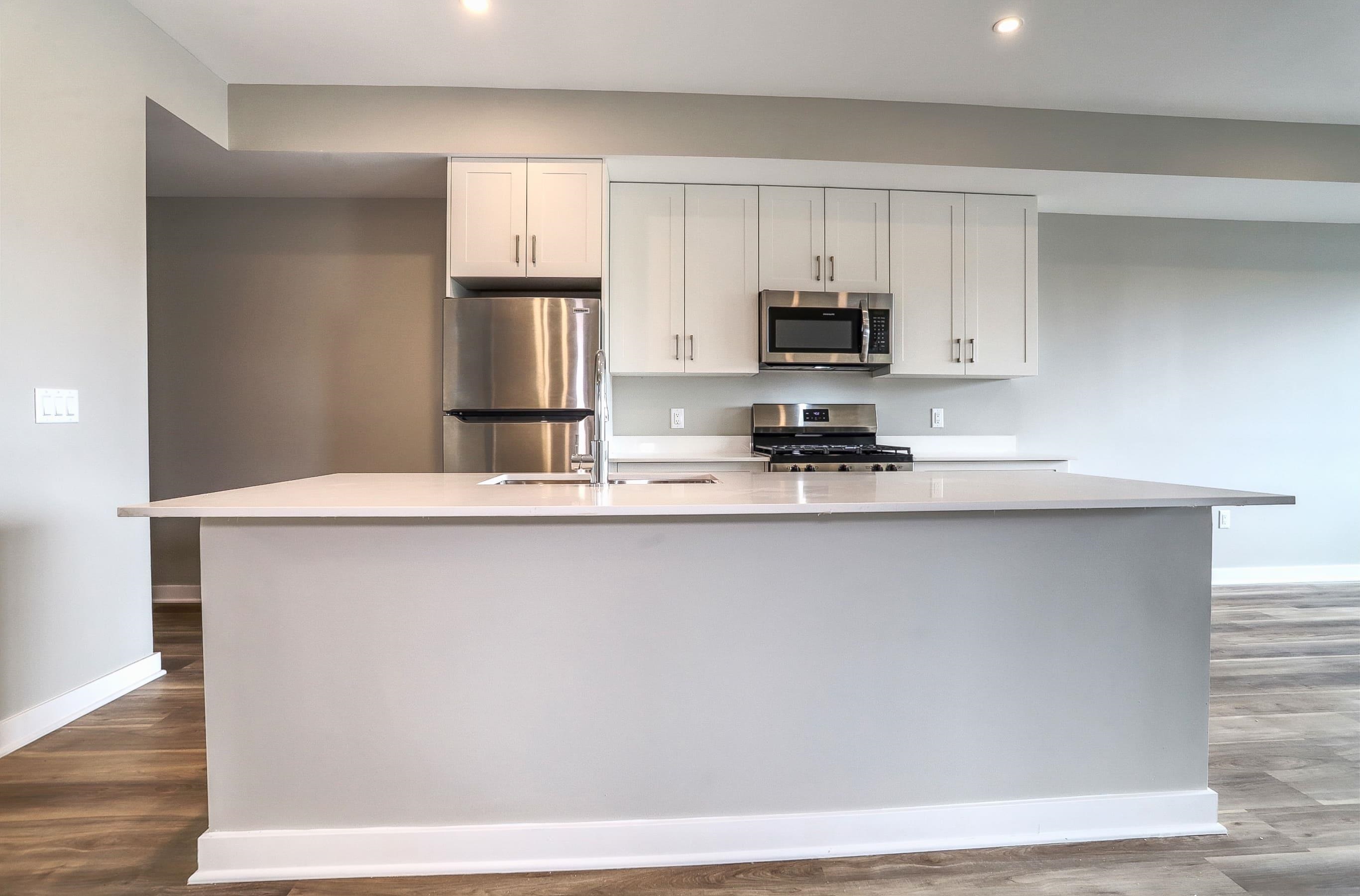 475 COMMUNIPAW AVE Unit: 502