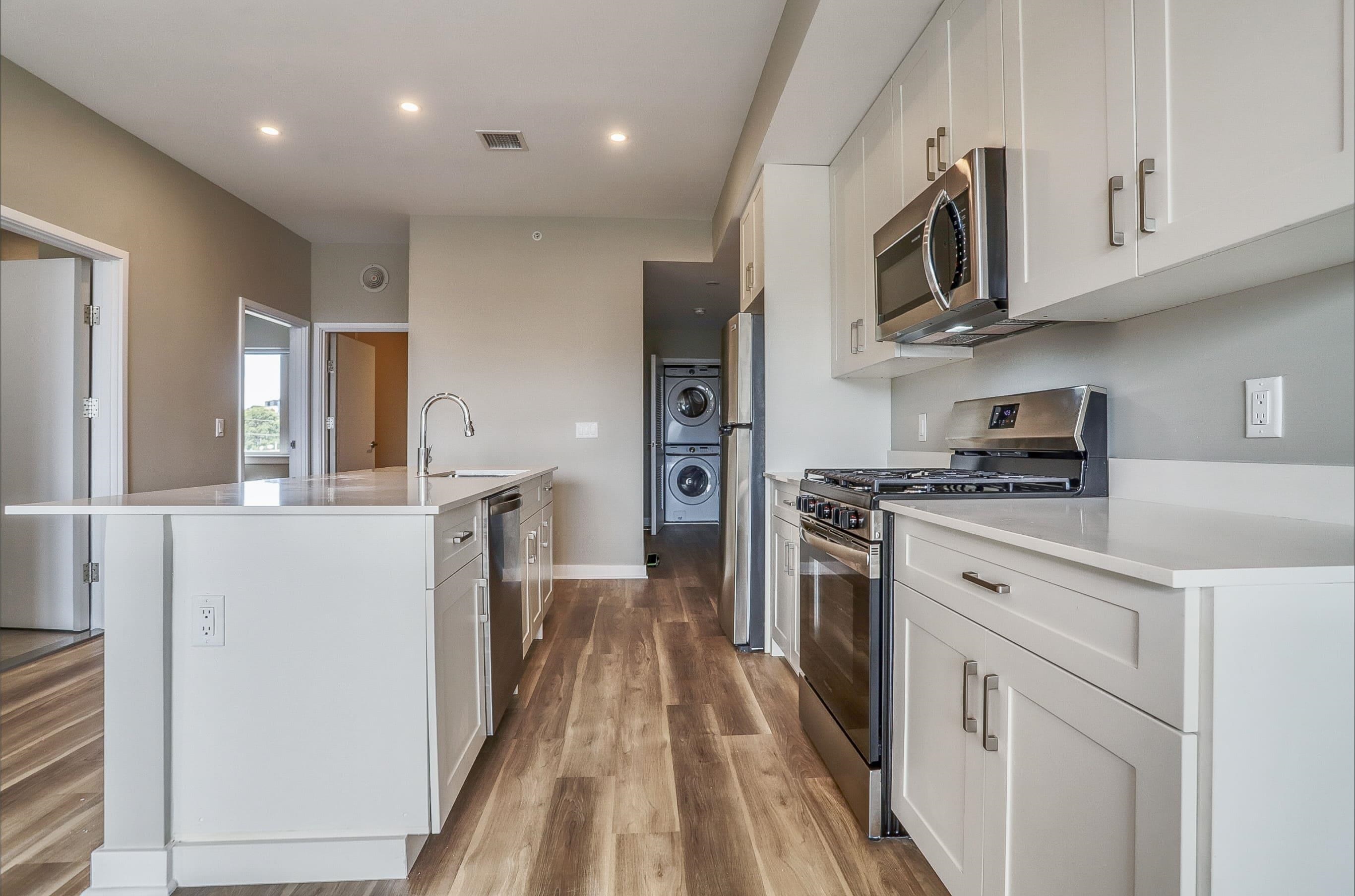 475 COMMUNIPAW AVE Unit: 502