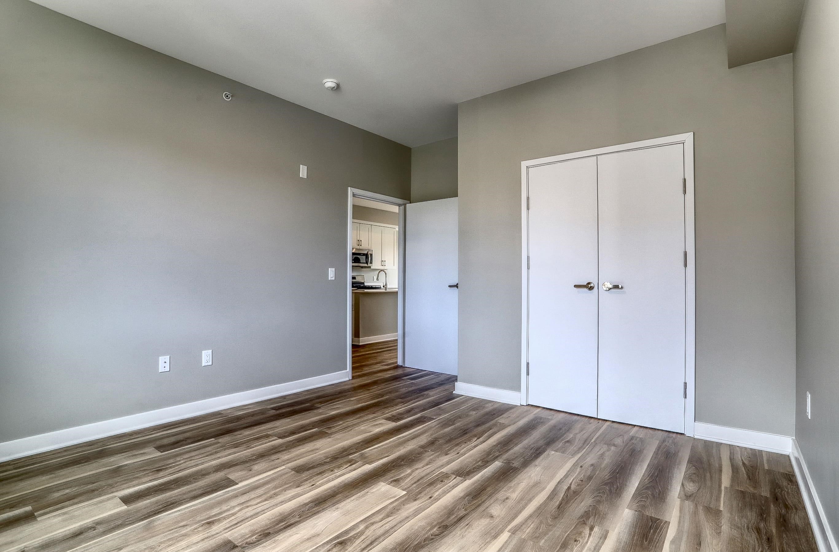 475 COMMUNIPAW AVE Unit: 302