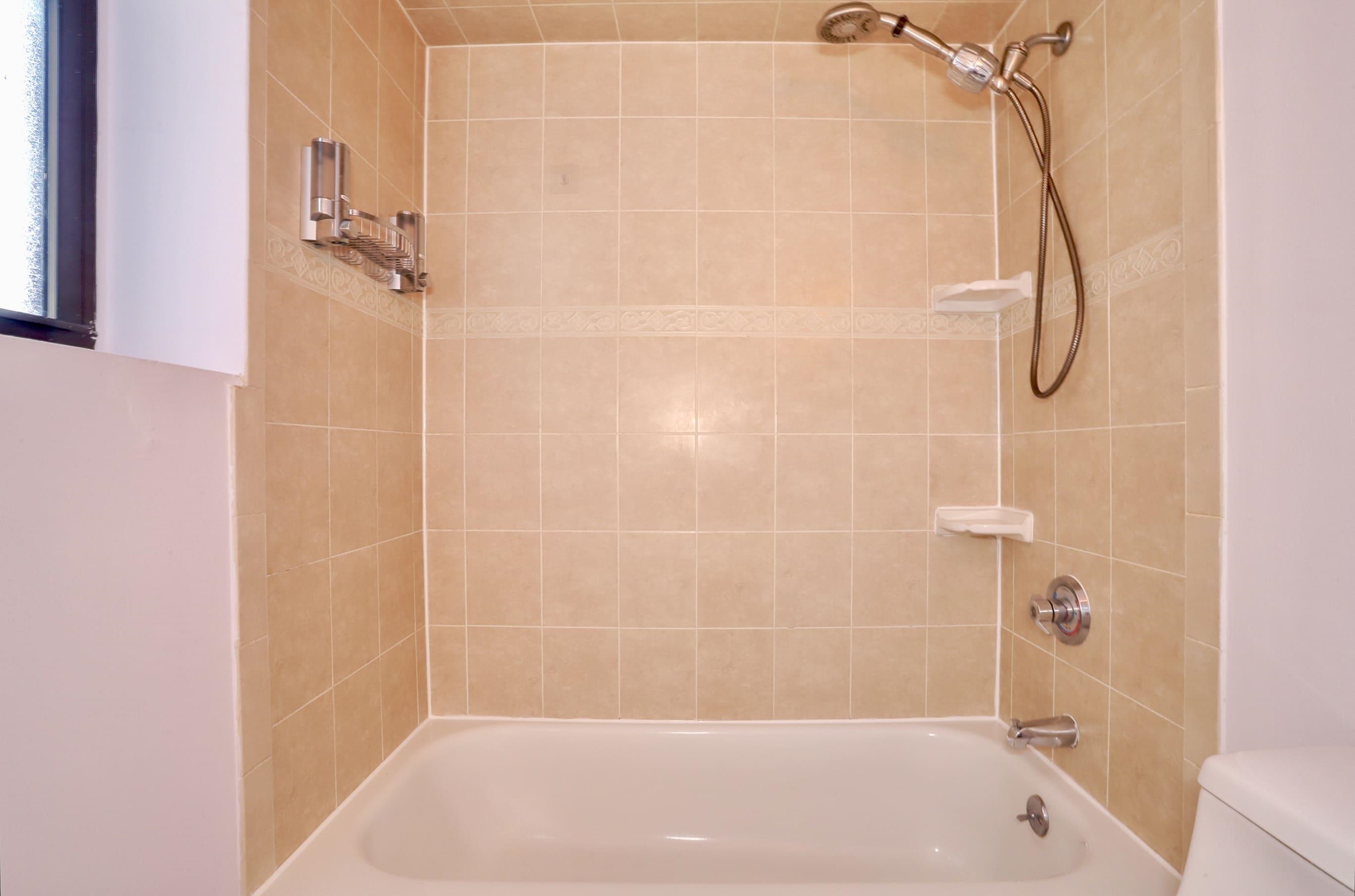 129 FRANKLIN ST Unit: B6 (206)